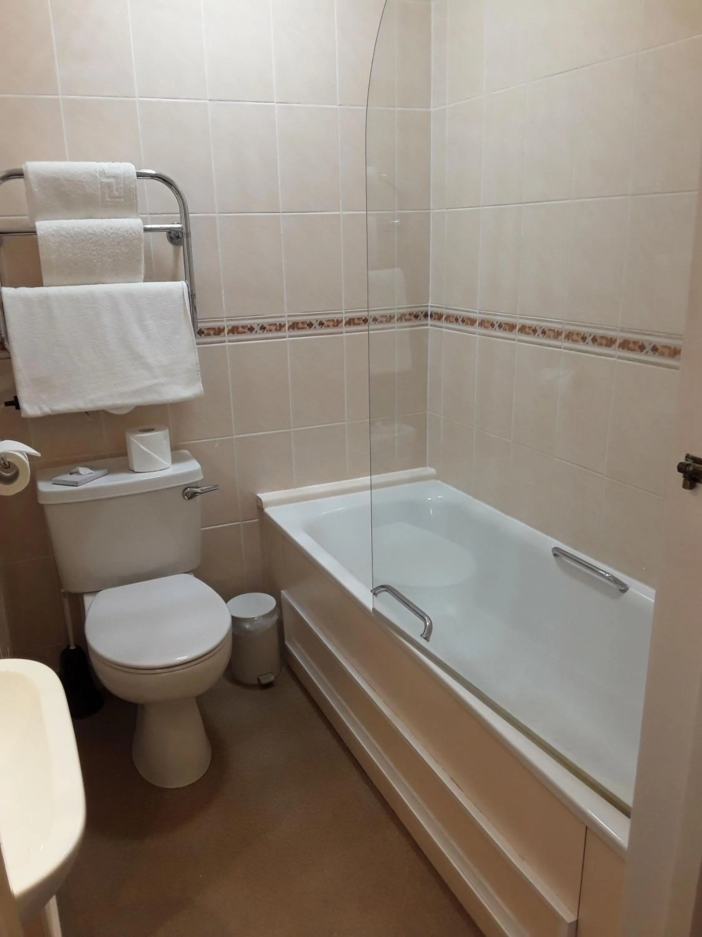 Bathroom in The Cottage Hotel