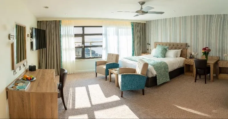 Bed in The Cottage Hotel