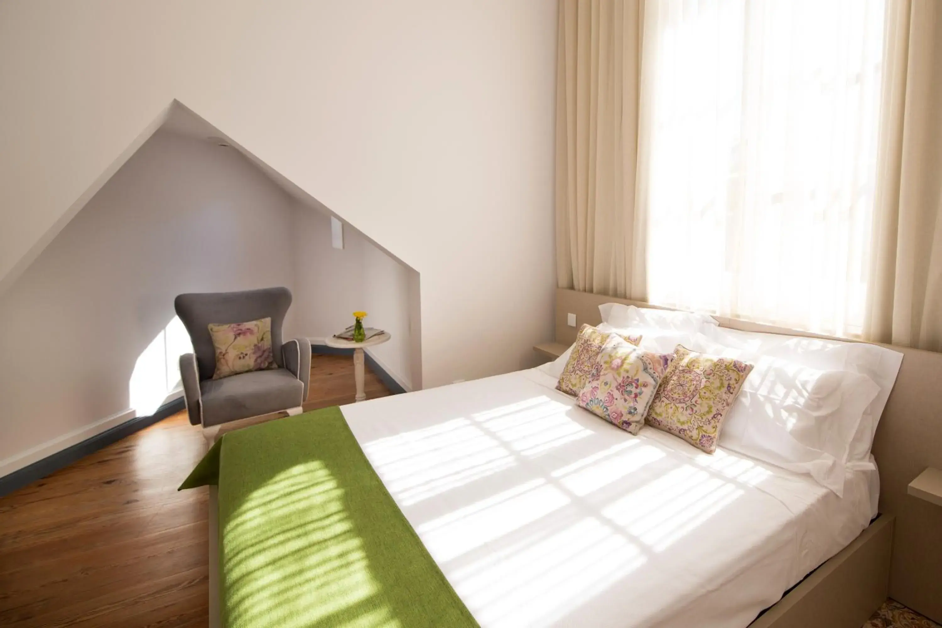 Superior Double Room - single occupancy in Casa das Palmeiras Charming House - Azores 1901 Superior Double Room - single occupancy in Casa das Palmeiras Charming House - Azores 1901