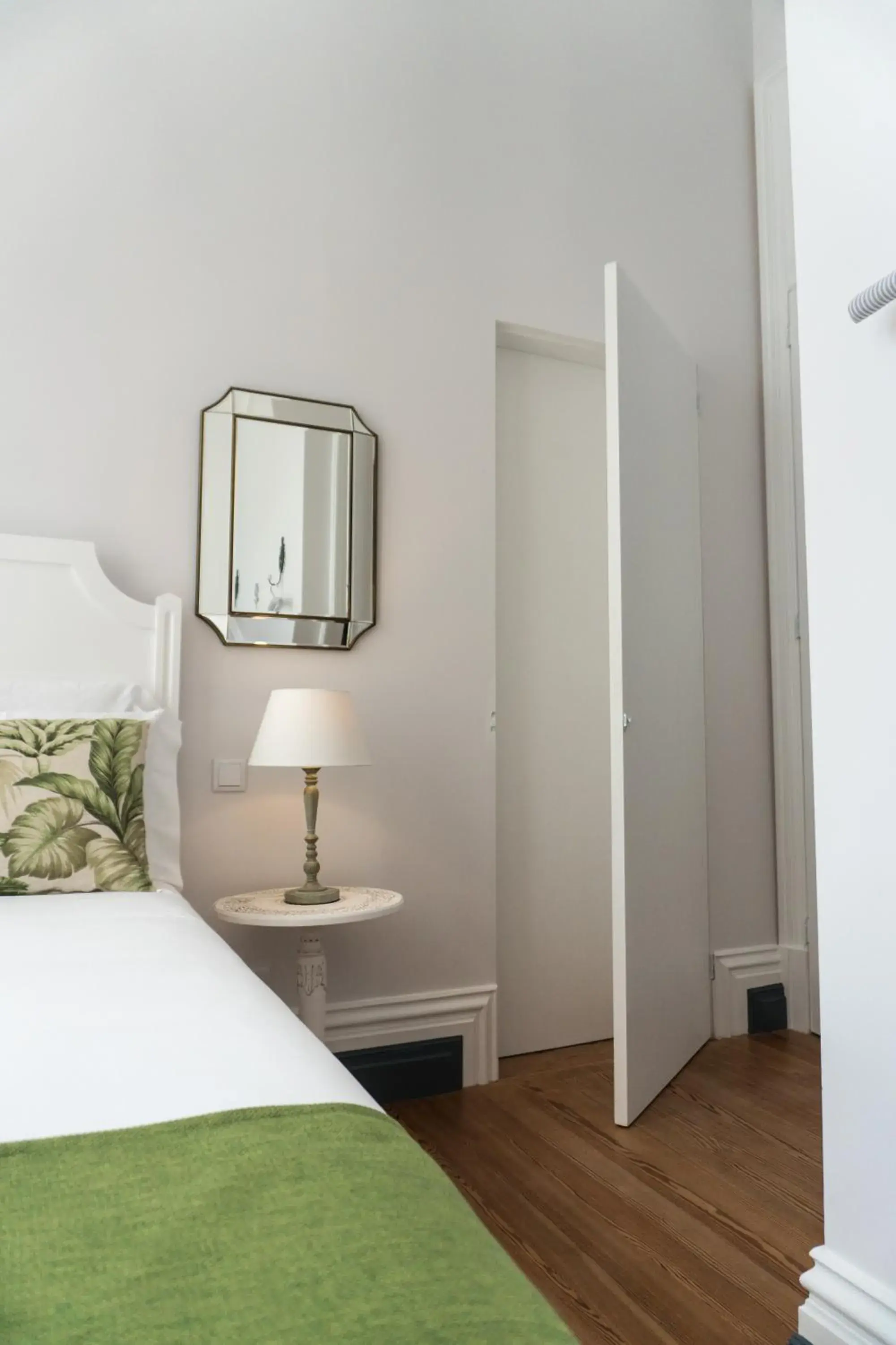 Double Room - single occupancy in Casa das Palmeiras Charming House - Azores 1901 Double Room - single occupancy in Casa das Palmeiras Charming House - Azores 1901