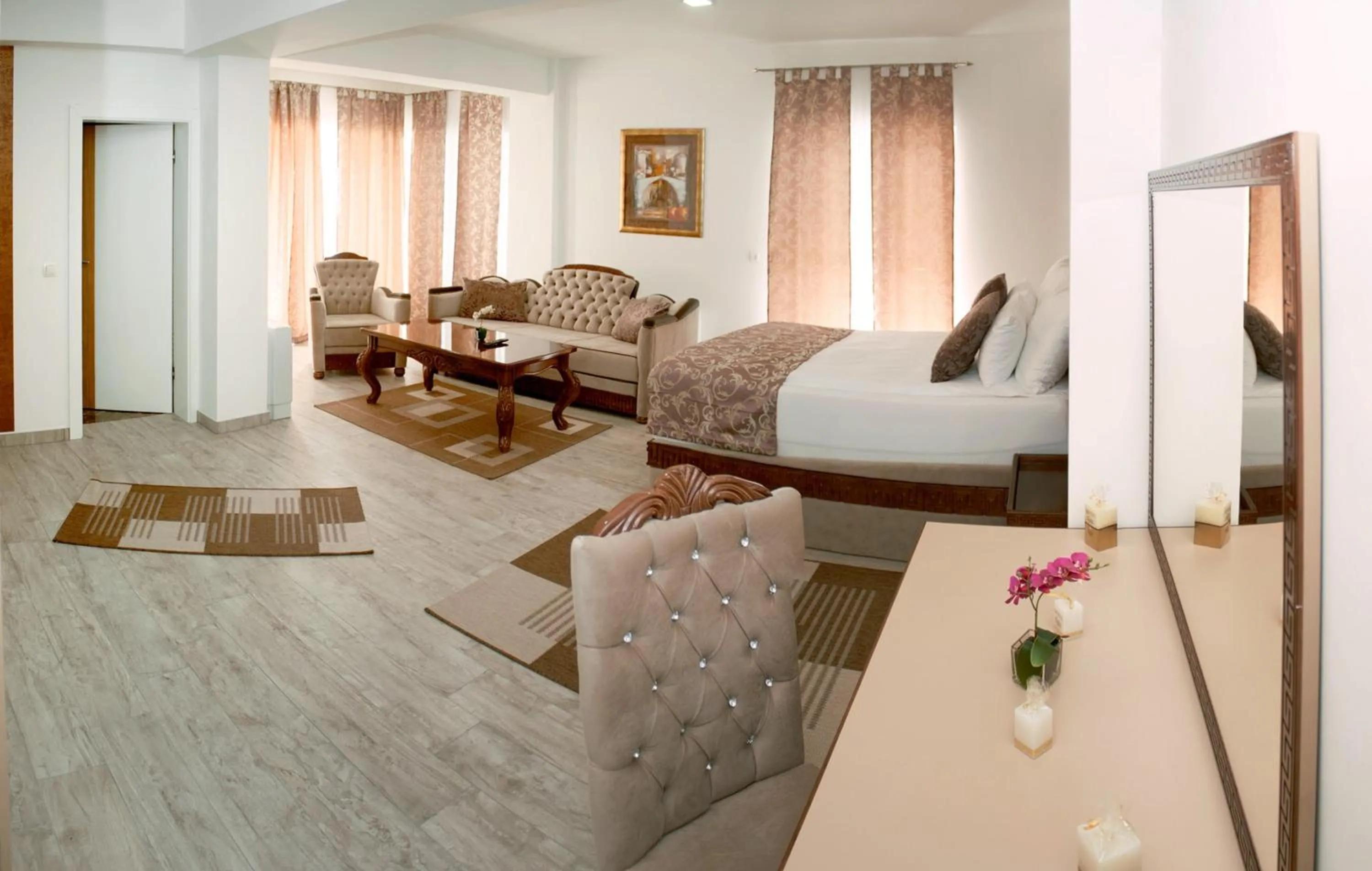 Photo of the whole room in Hotel Rekic