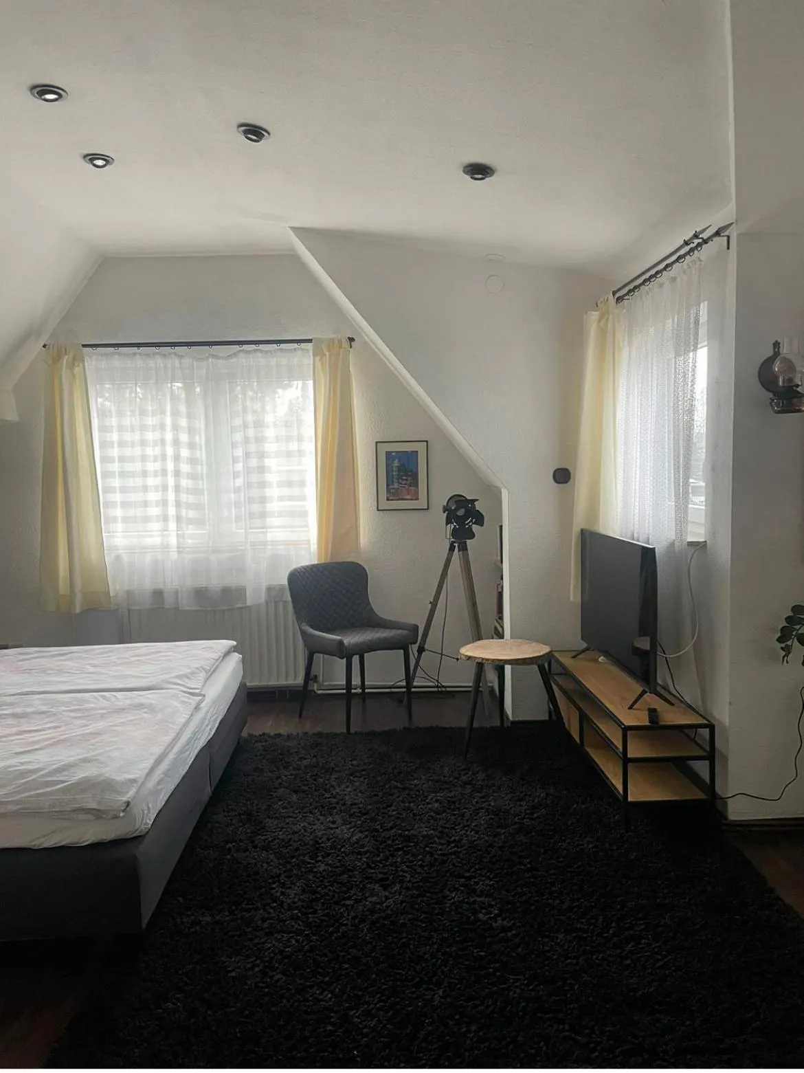 Bed in Studio - HH Airport