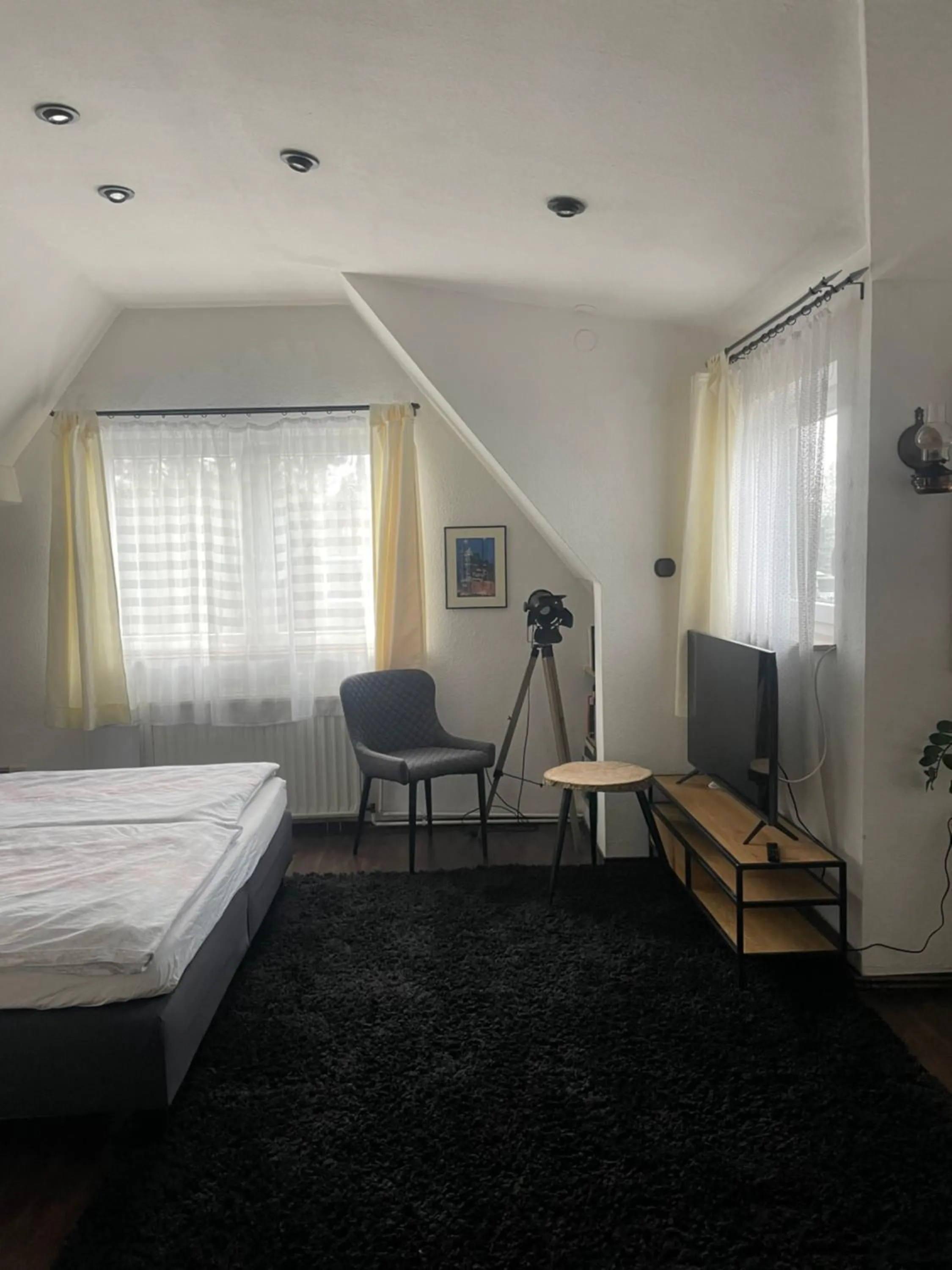 Bed in Studio - HH Airport