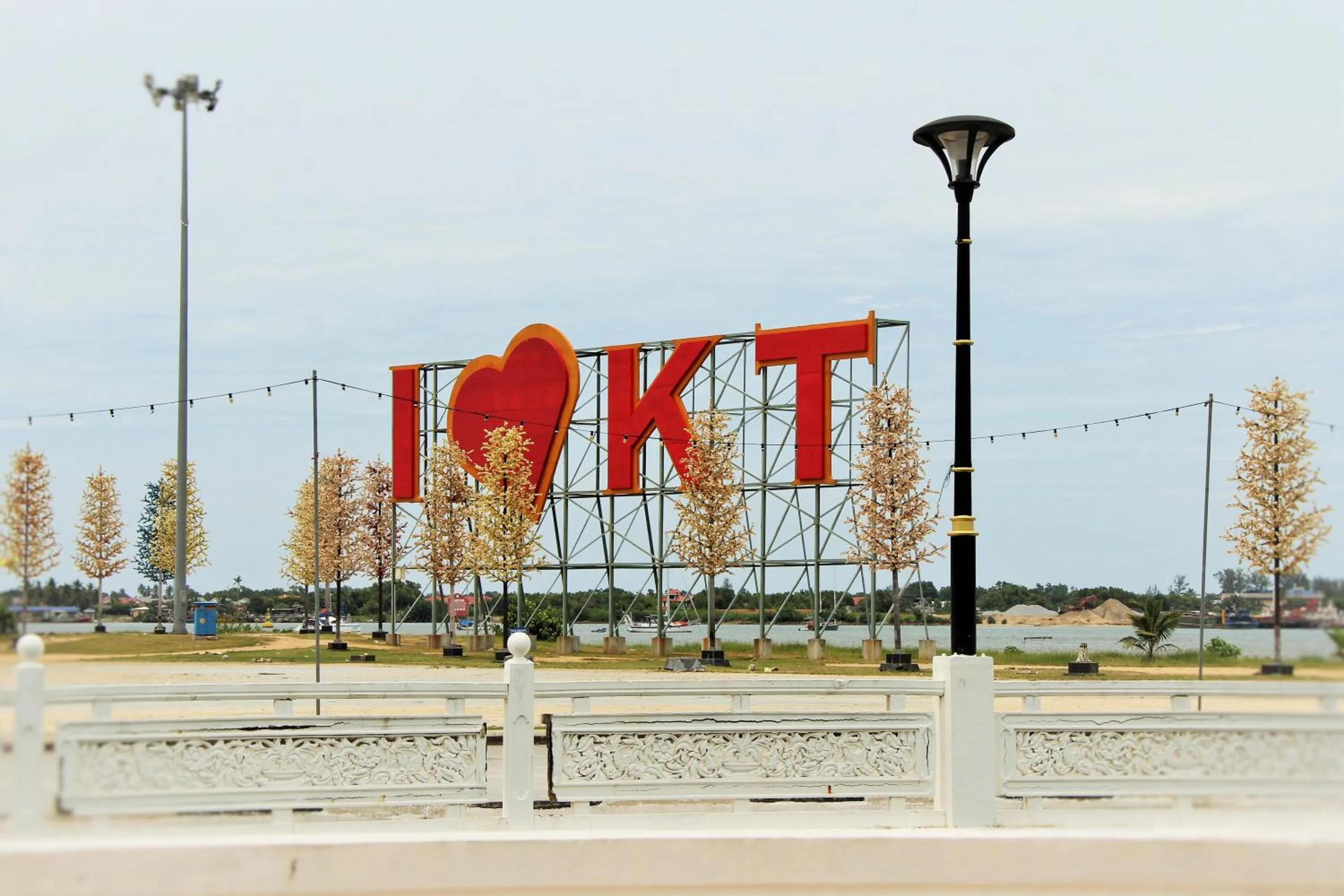 Day in Angel Resthouse Hotel