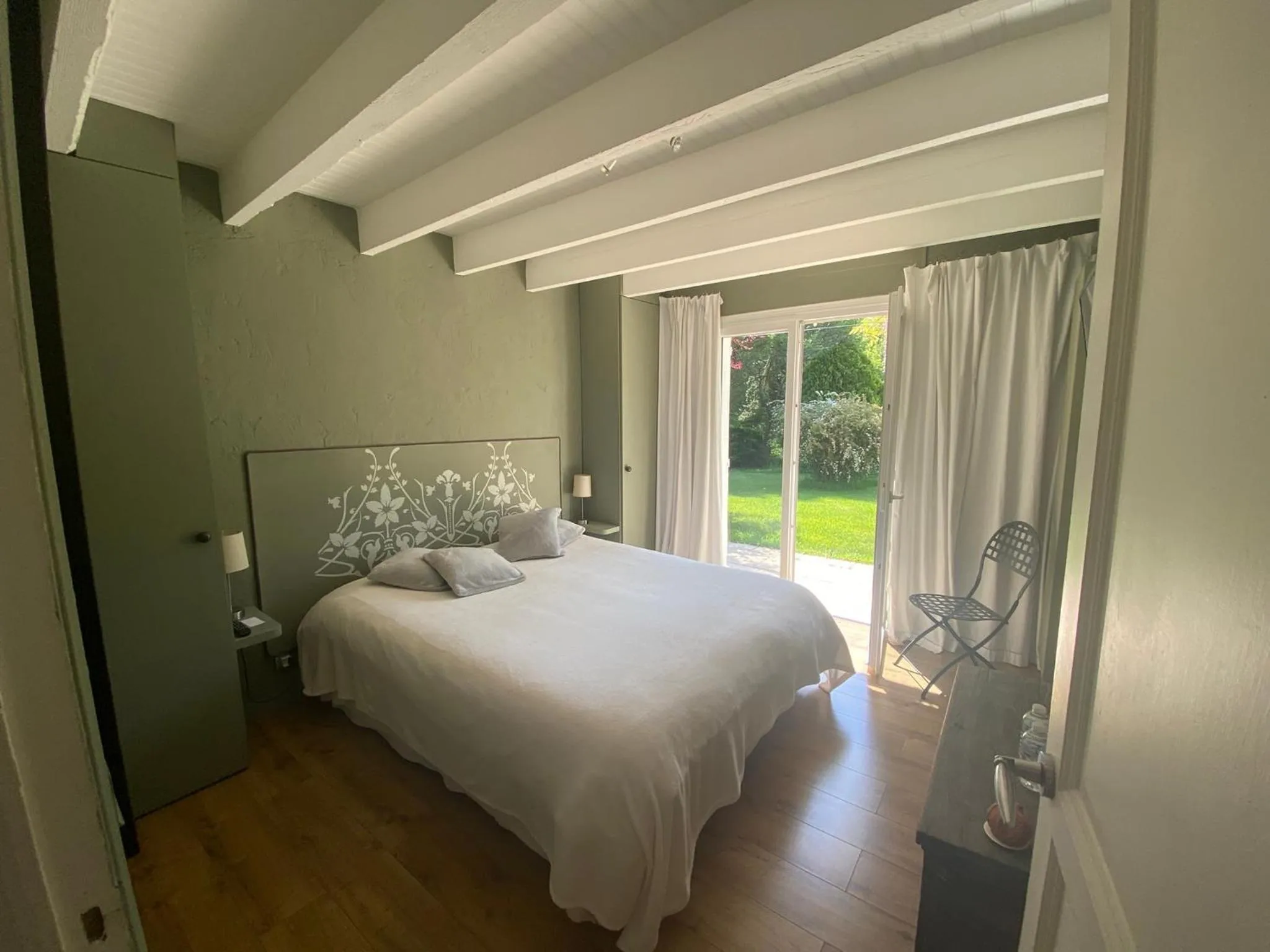 Bed in Villa de Miha
