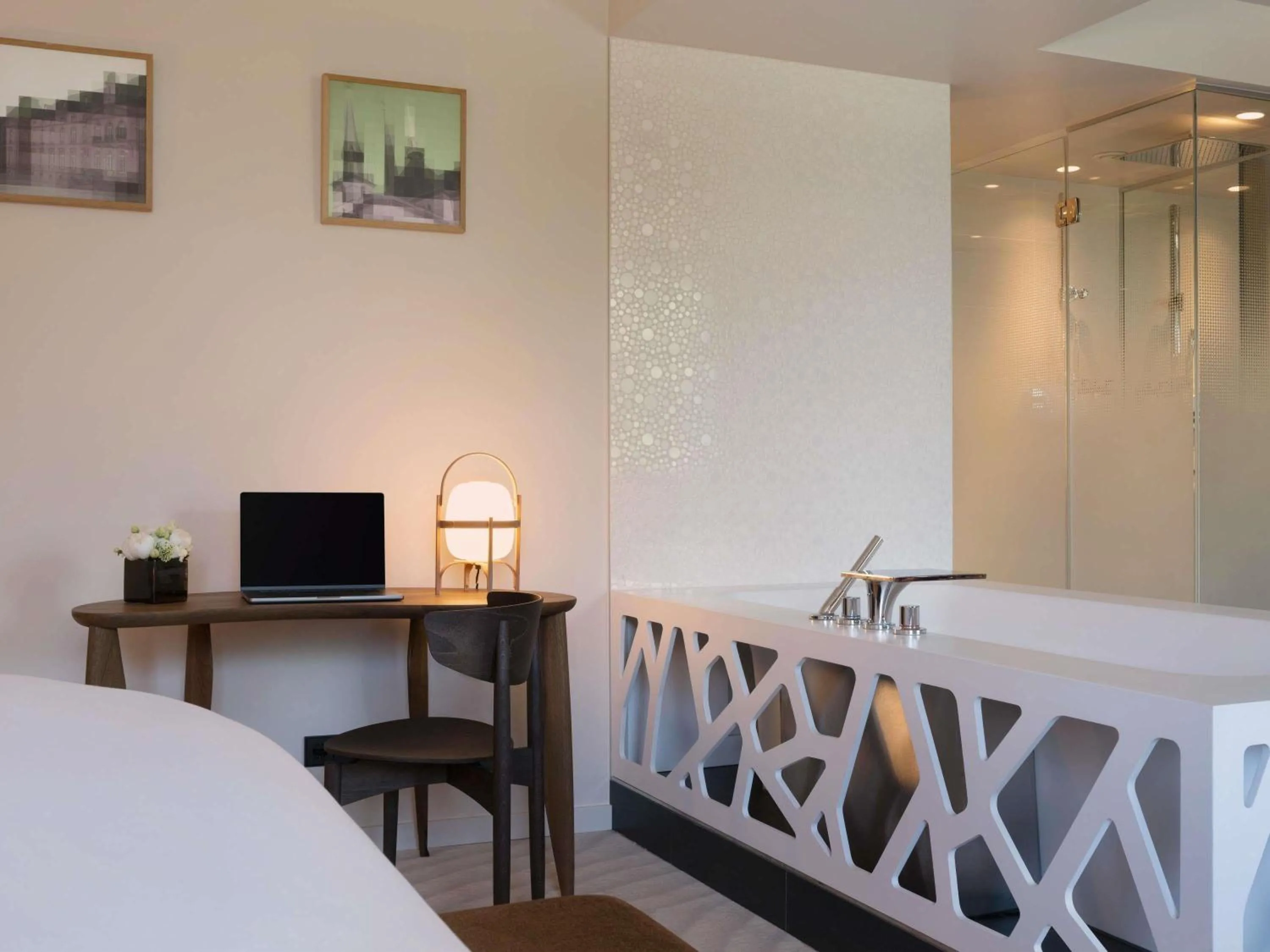 Bedroom, Bed in Sofitel Luxembourg Le Grand Ducal