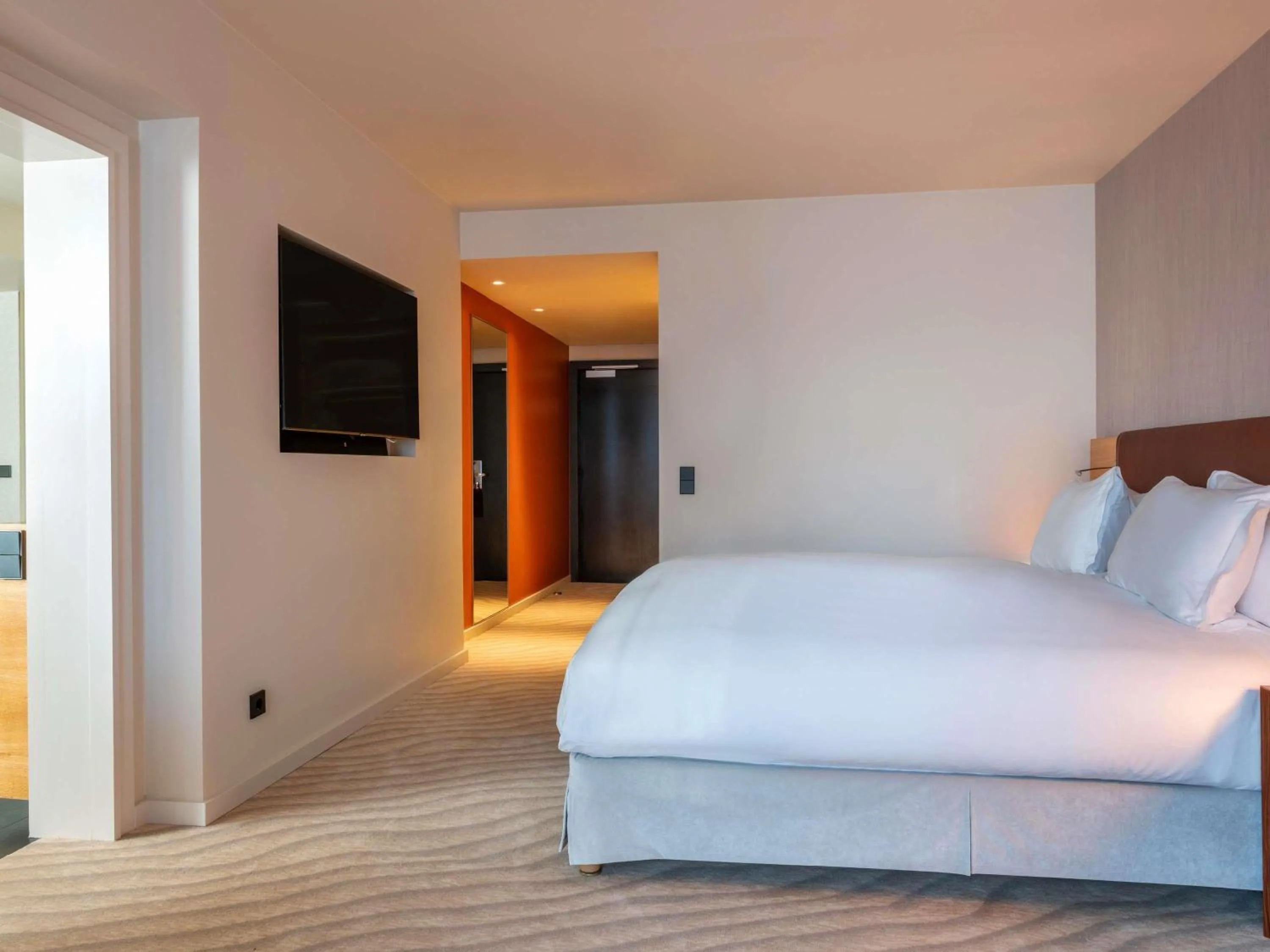 Bedroom, Bed in Sofitel Luxembourg Le Grand Ducal