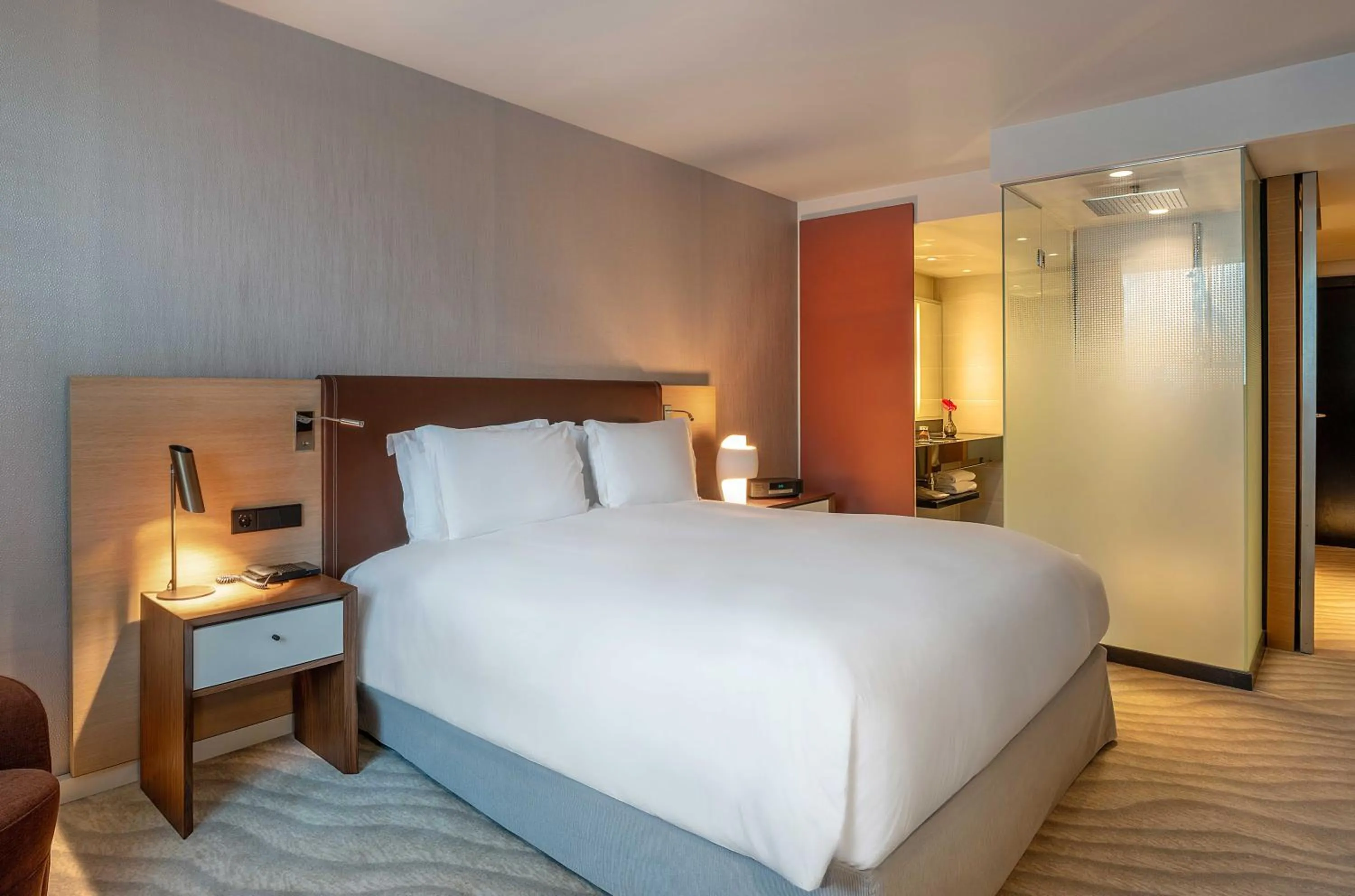 Bed in Sofitel Luxembourg Le Grand Ducal