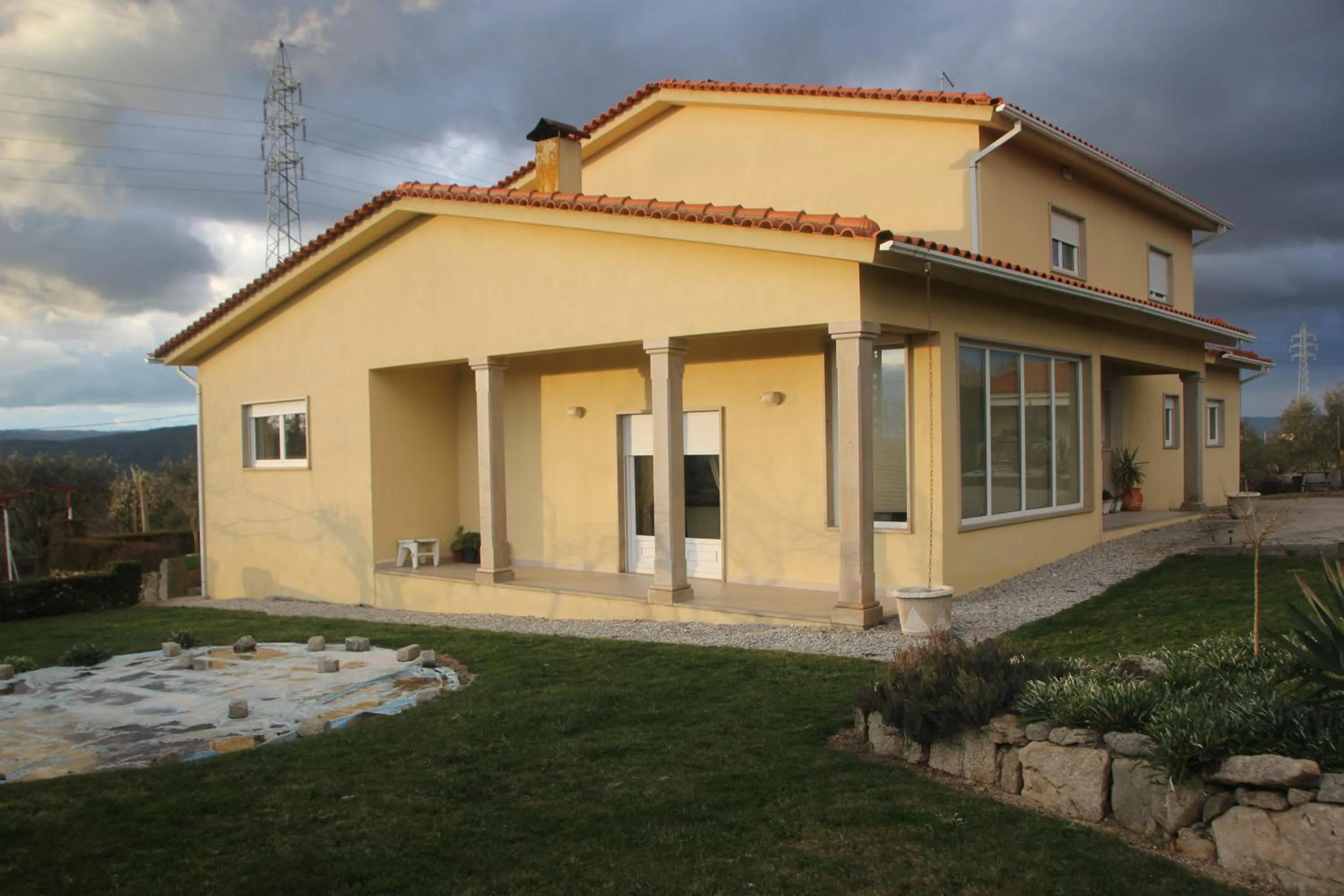 Property building in Quartos em vivenda serra da Estrela