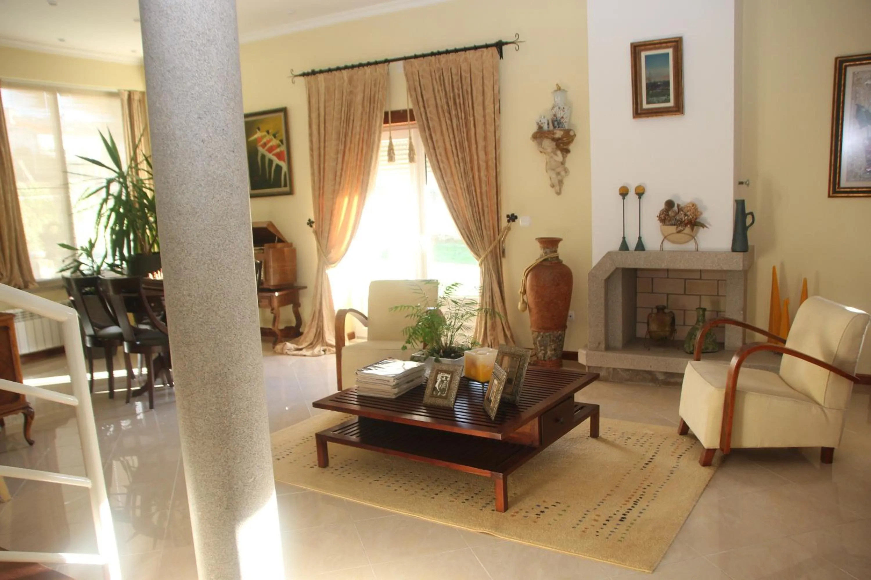 Property building in Quartos em vivenda serra da Estrela