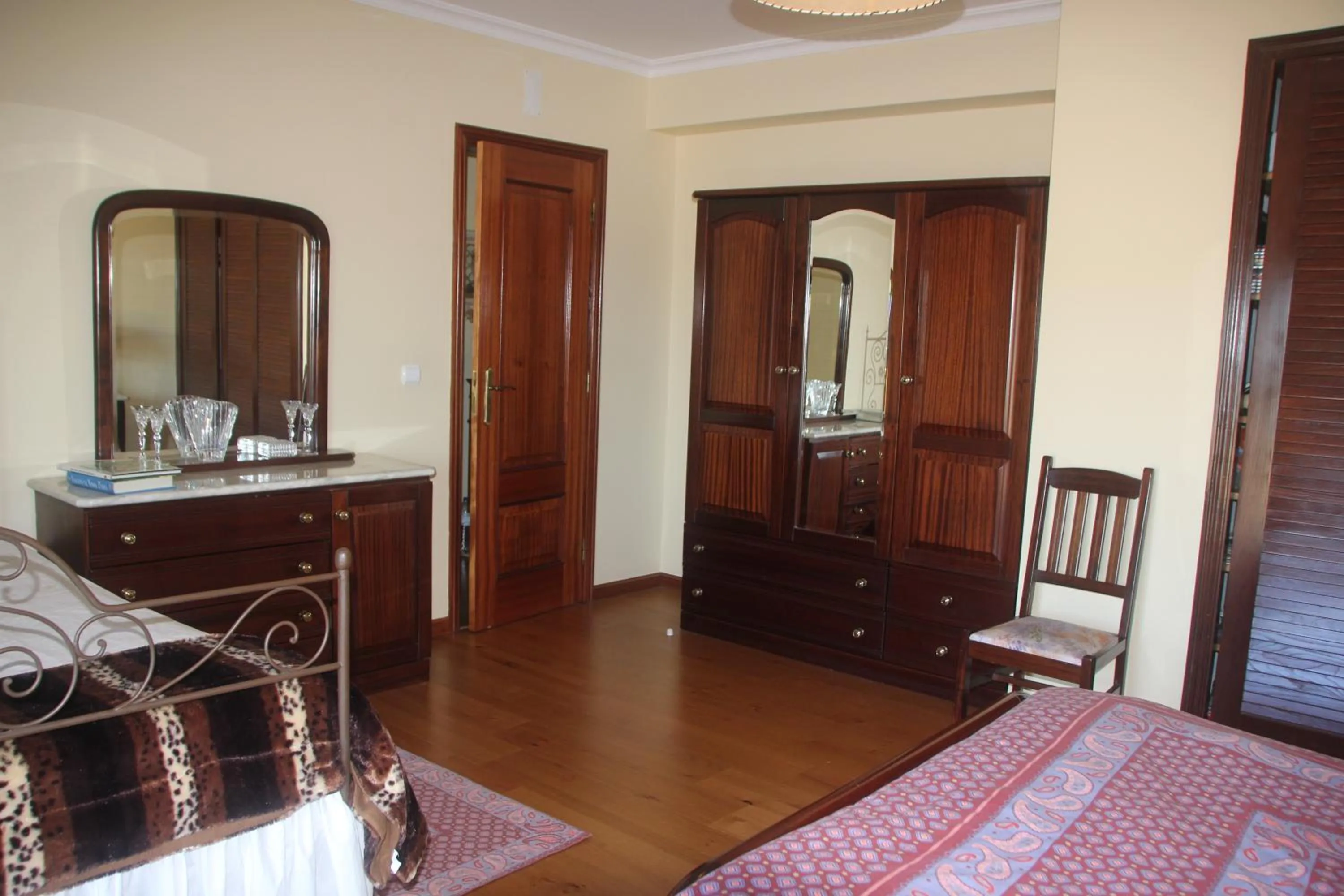 Photo of the whole room, Bed in Quartos em vivenda serra da Estrela