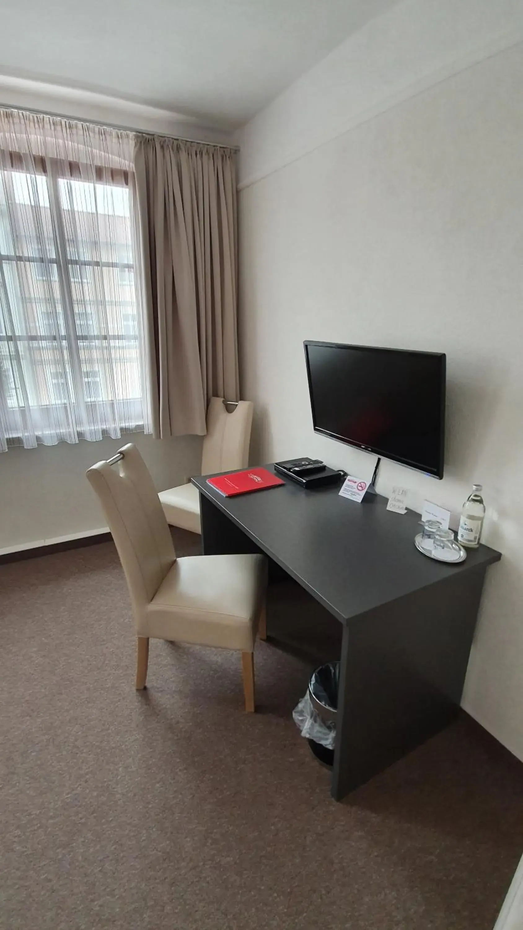 Standard Double Room - single occupancy in Hotel Stadt Magdeburg Standard Double Room - single occupancy in Hotel Stadt Magdeburg