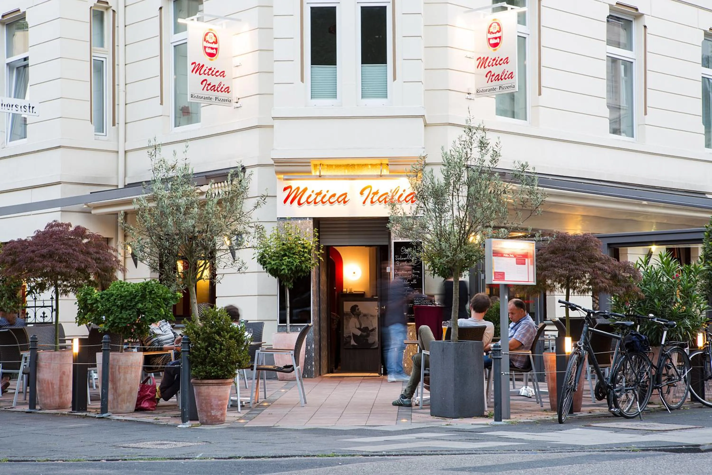 Property building in 1st Floor Köln 2