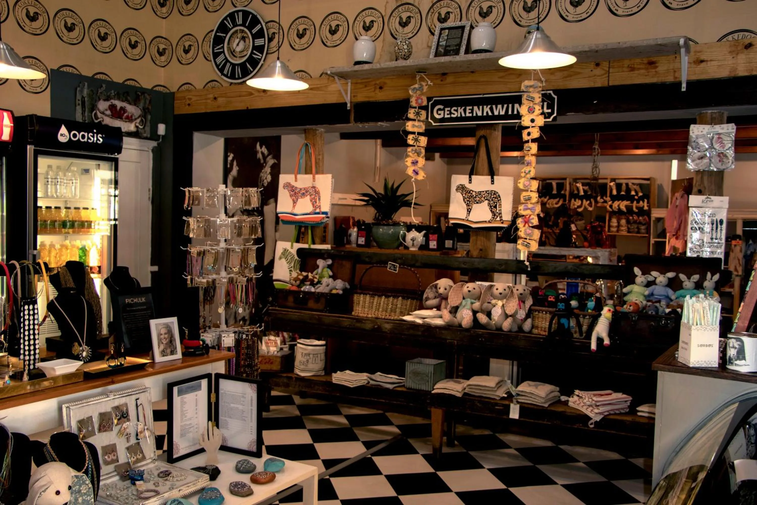 On-site shops in Mont d'Or Swartberg Hotel