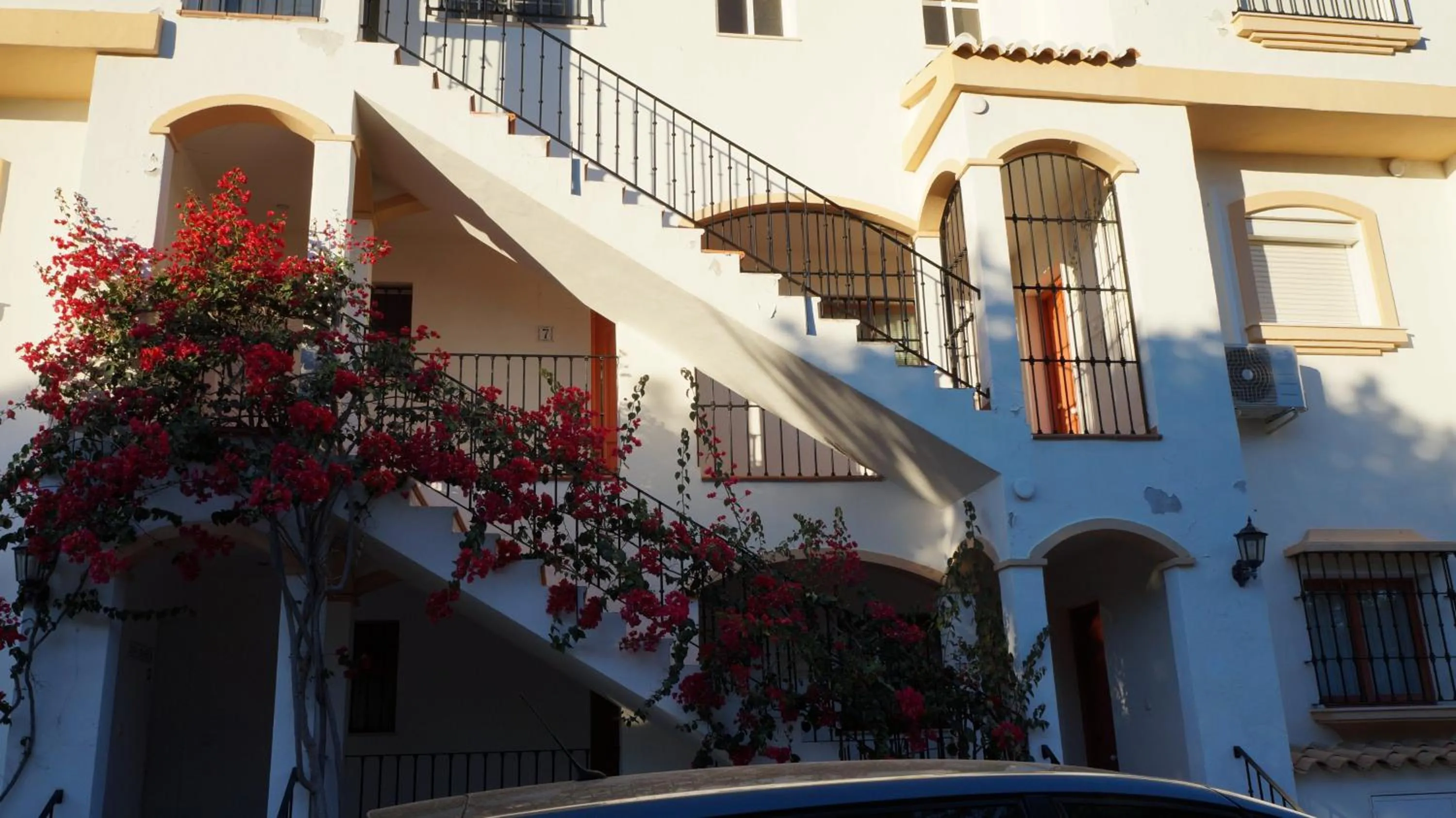 Facade/entrance in Albadomus