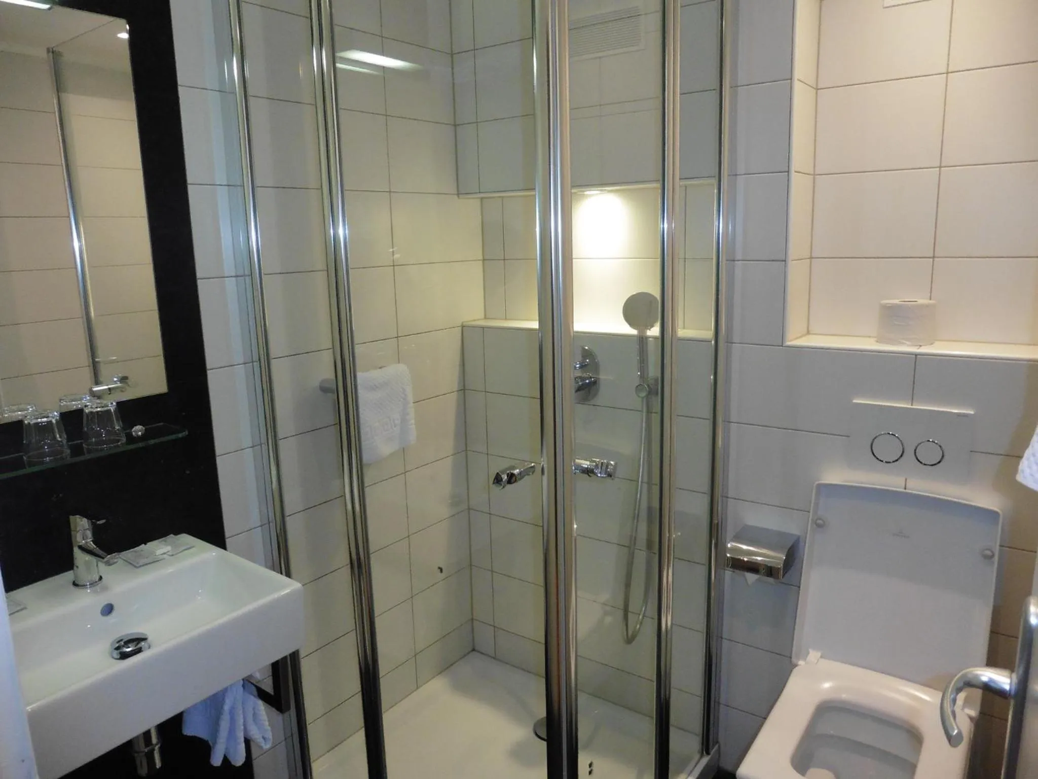 Bathroom in Hotel Empire