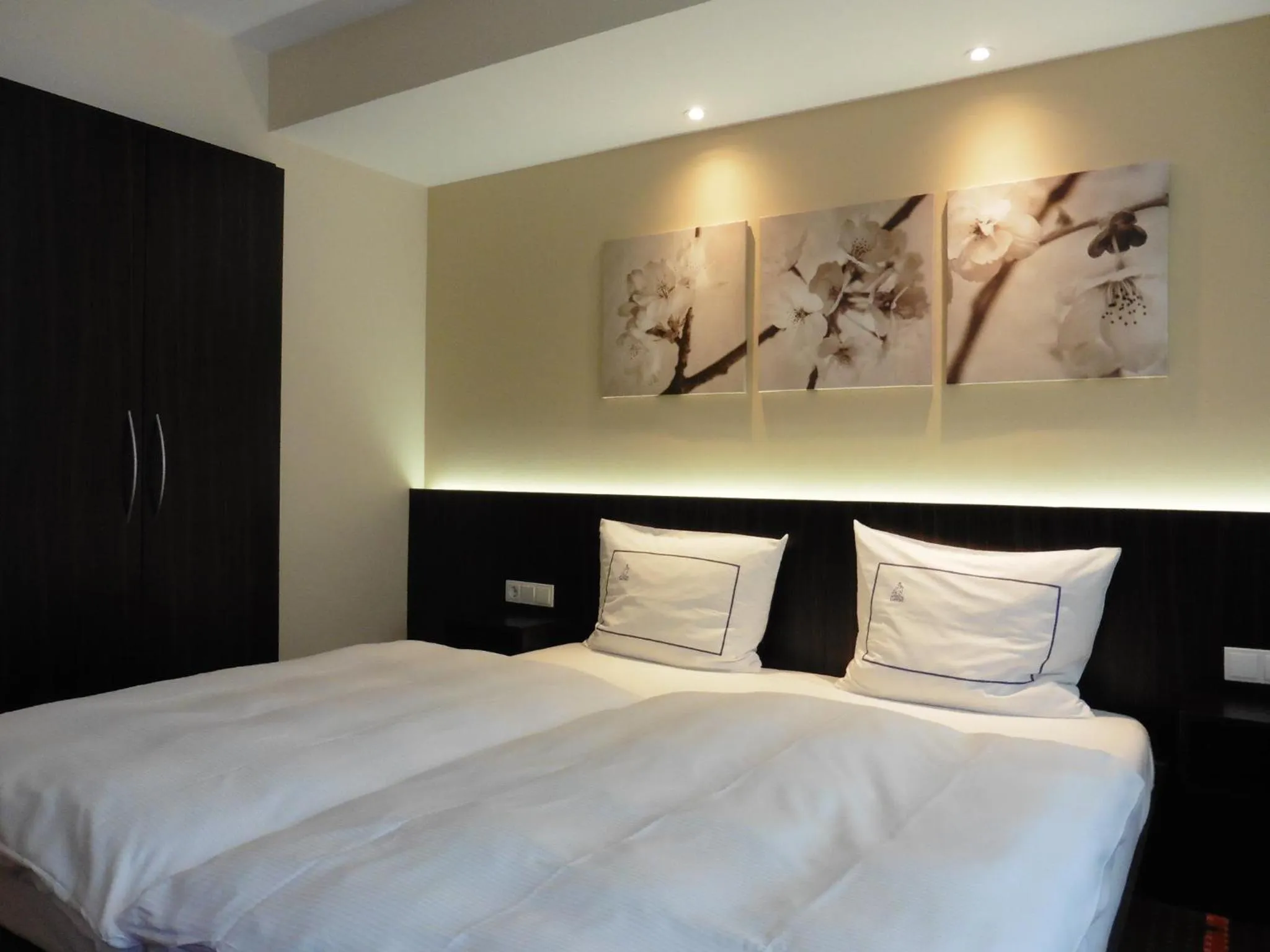 Bedroom, Bed in Hotel Empire