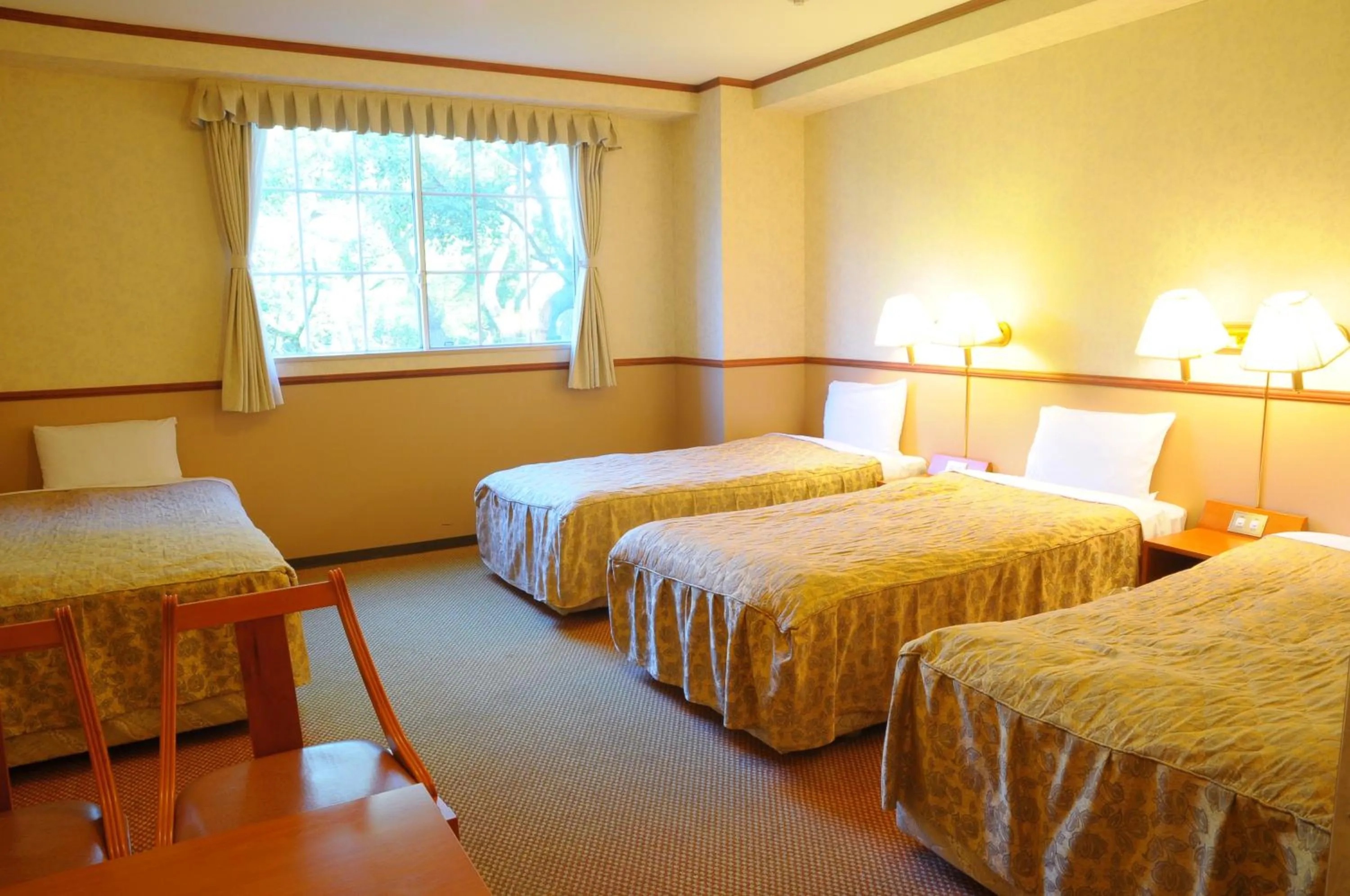 Photo of the whole room, Bed in Atami Hotel Paipuno Kemuri