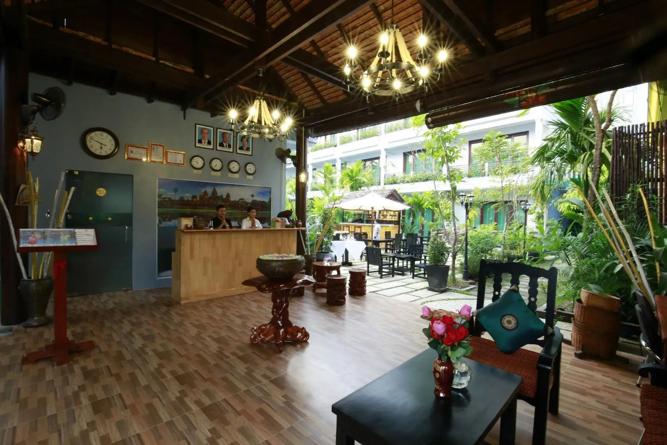 Staff, Restaurant/Places to Eat in Chheng Residence
