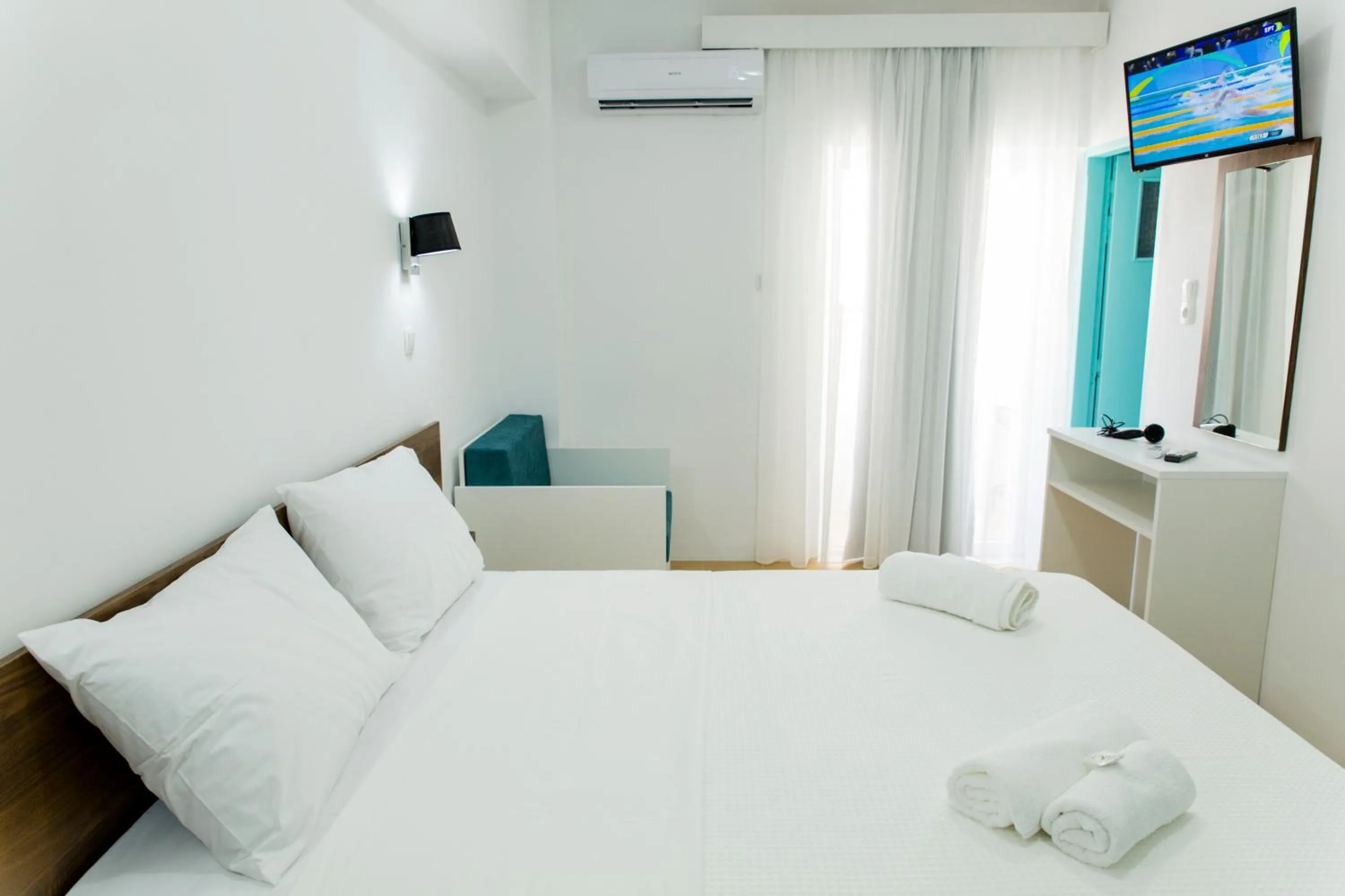 Bathroom, Bed in Kissamia - Self Check In Only - Next to Night Clubs