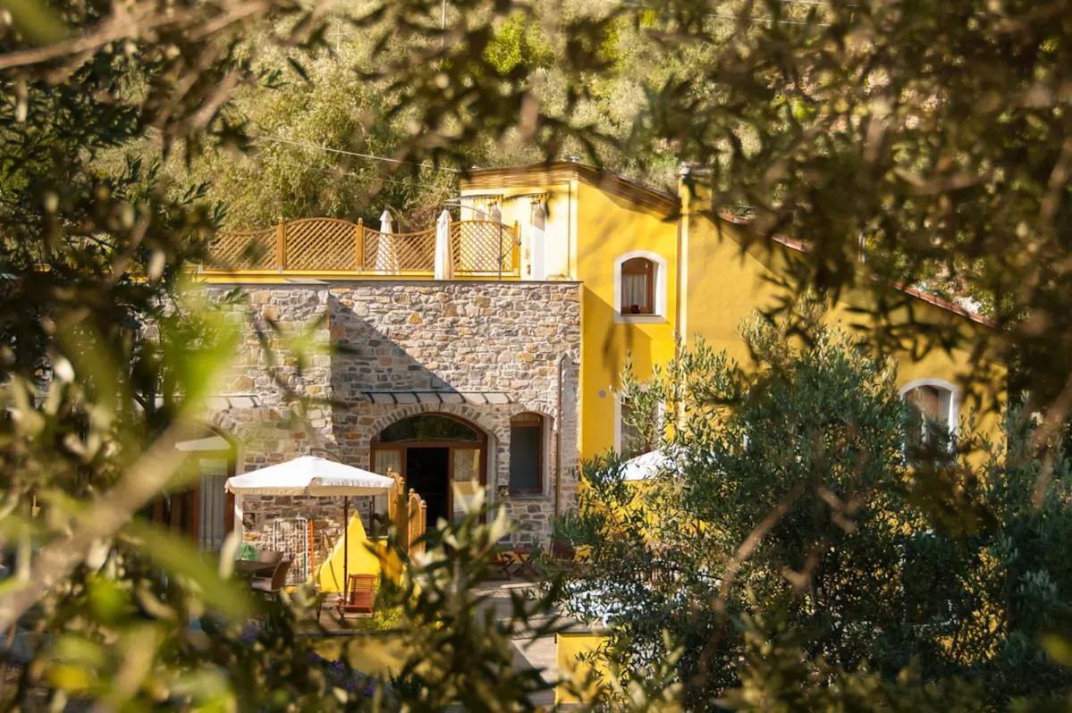 Facade/entrance in Appartamenti Antico Frantoio Doria