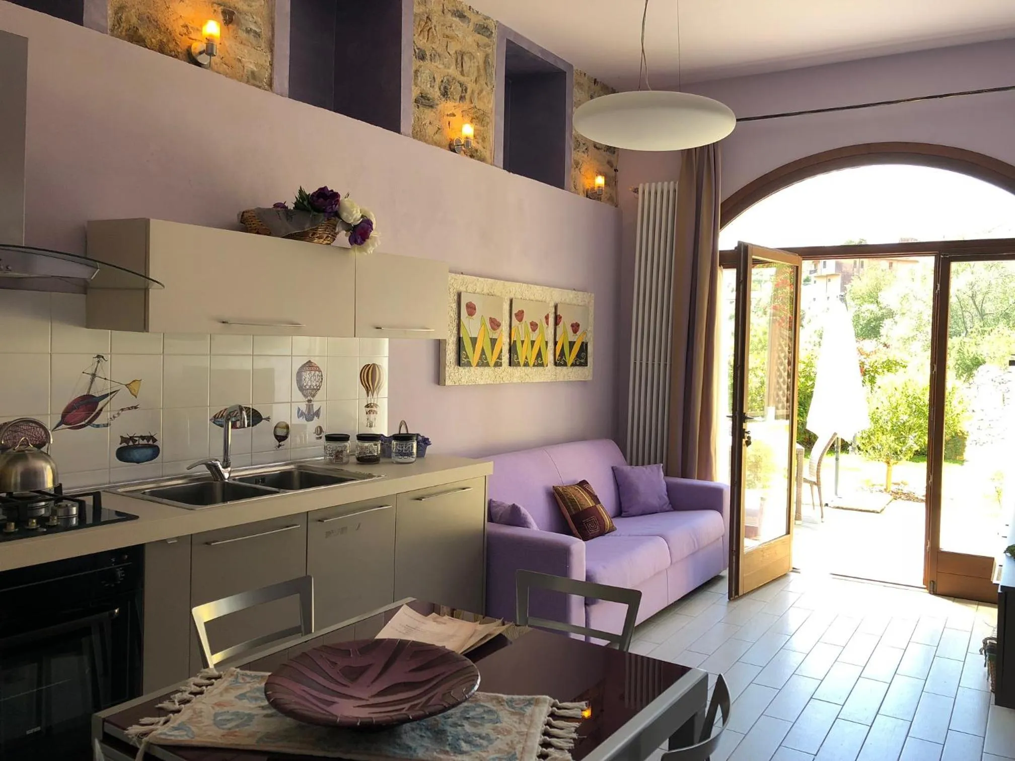 Kitchen or kitchenette in Appartamenti Antico Frantoio Doria