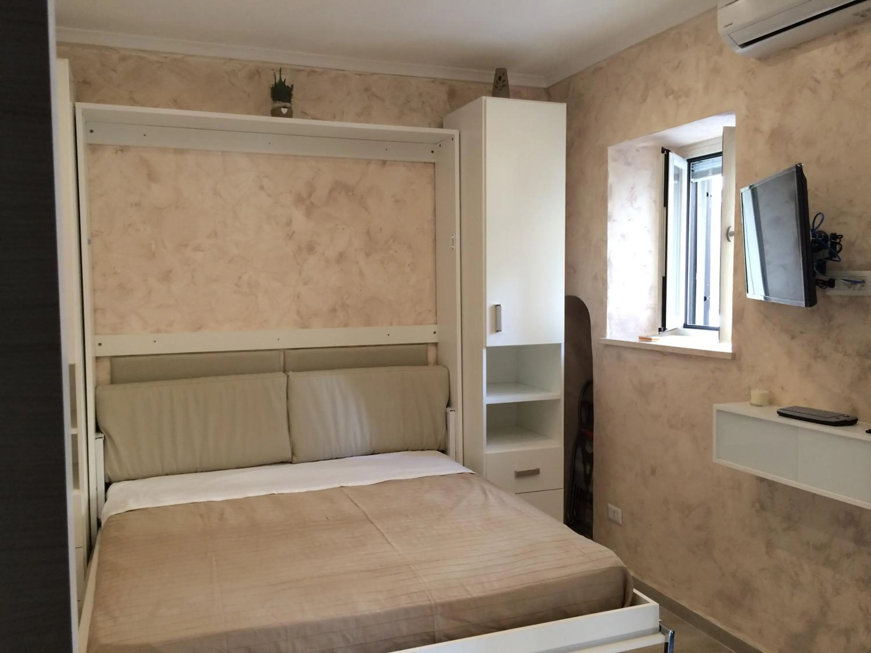 Bedroom, Bed in Casa Vacanze Sannazzaro Flat
