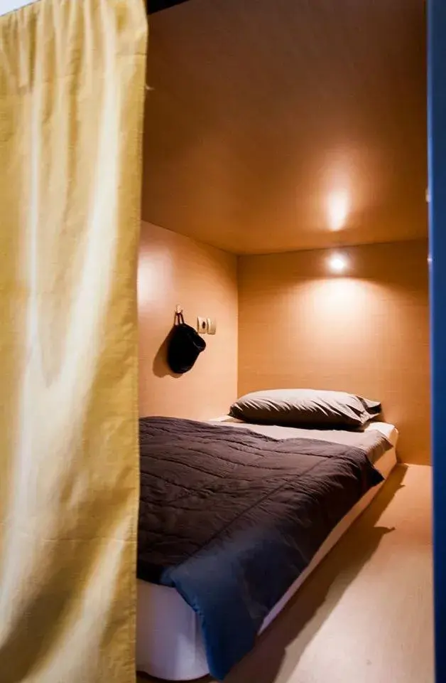Bed in 6-Bed Female Dormitory Room in Meteora Central Hostel Bed in 6-Bed Female Dormitory Room in Meteora Central Hostel