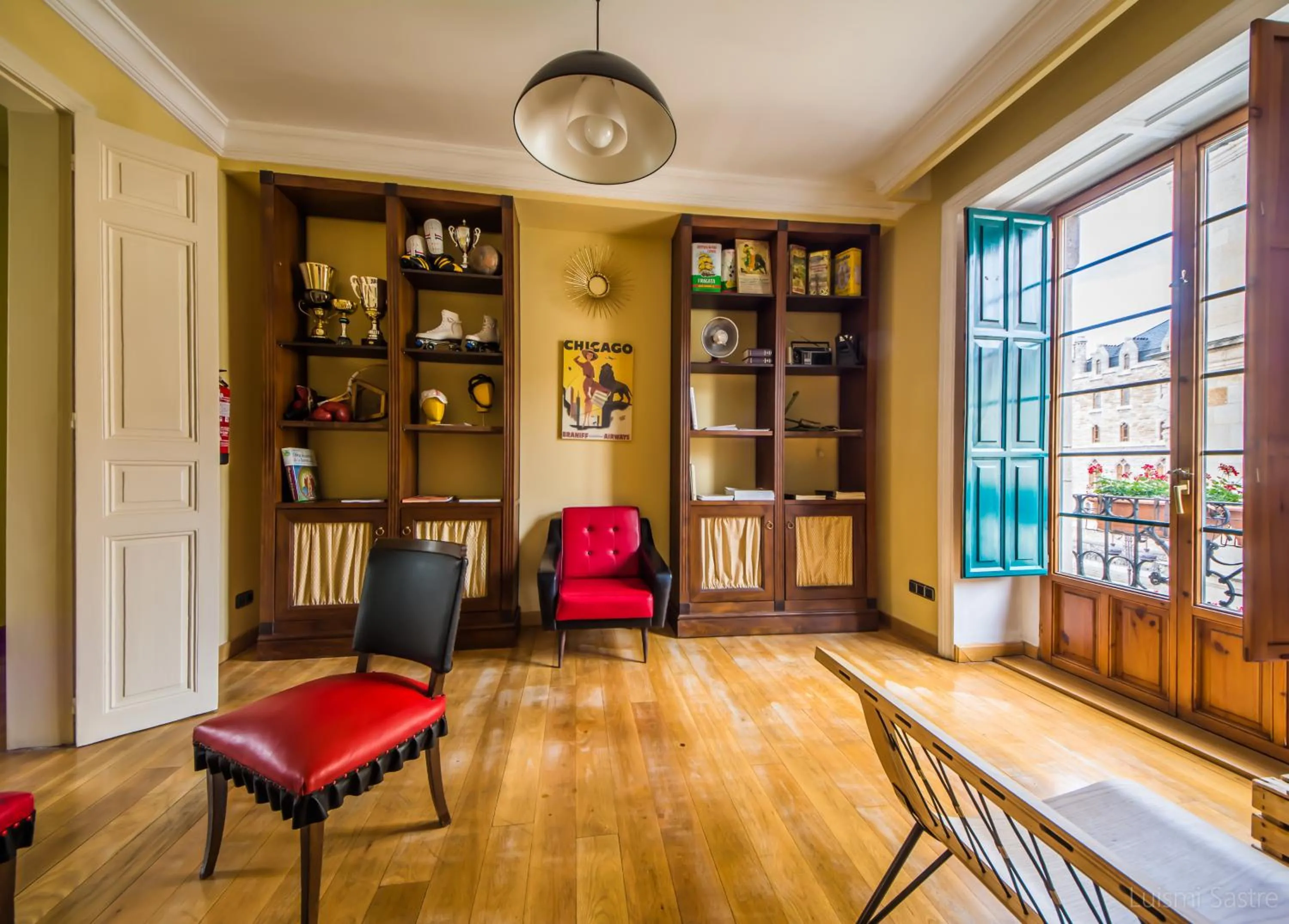 Living room in Hostel Covent Garden by gaiarooms