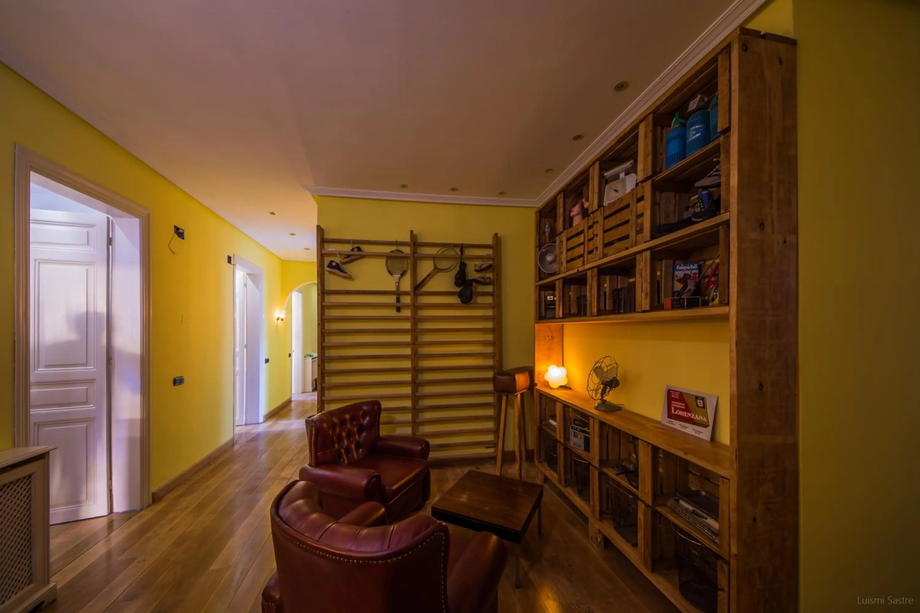 Living room in Hostel Covent Garden by gaiarooms