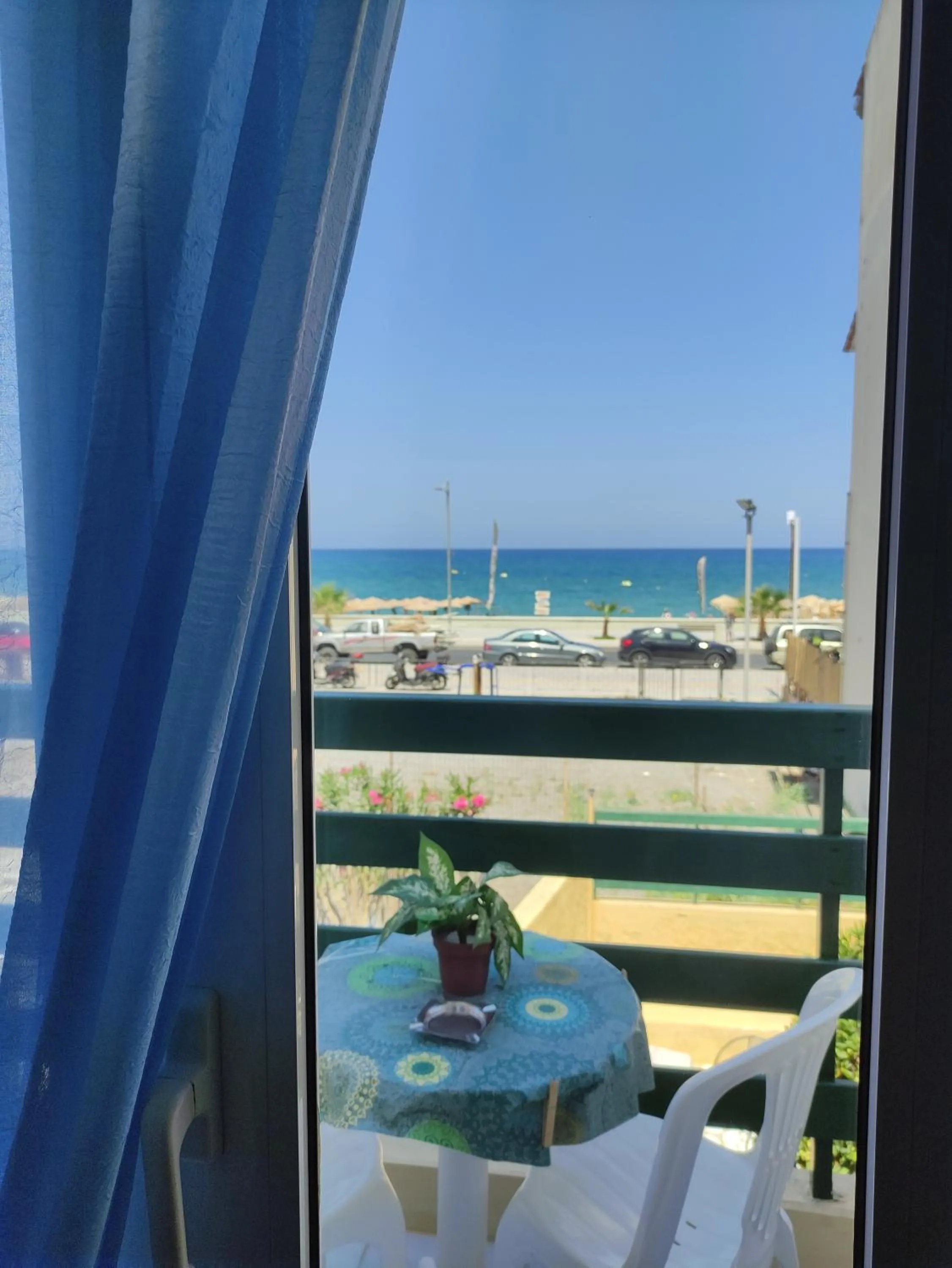Fouli Studios & Apartments