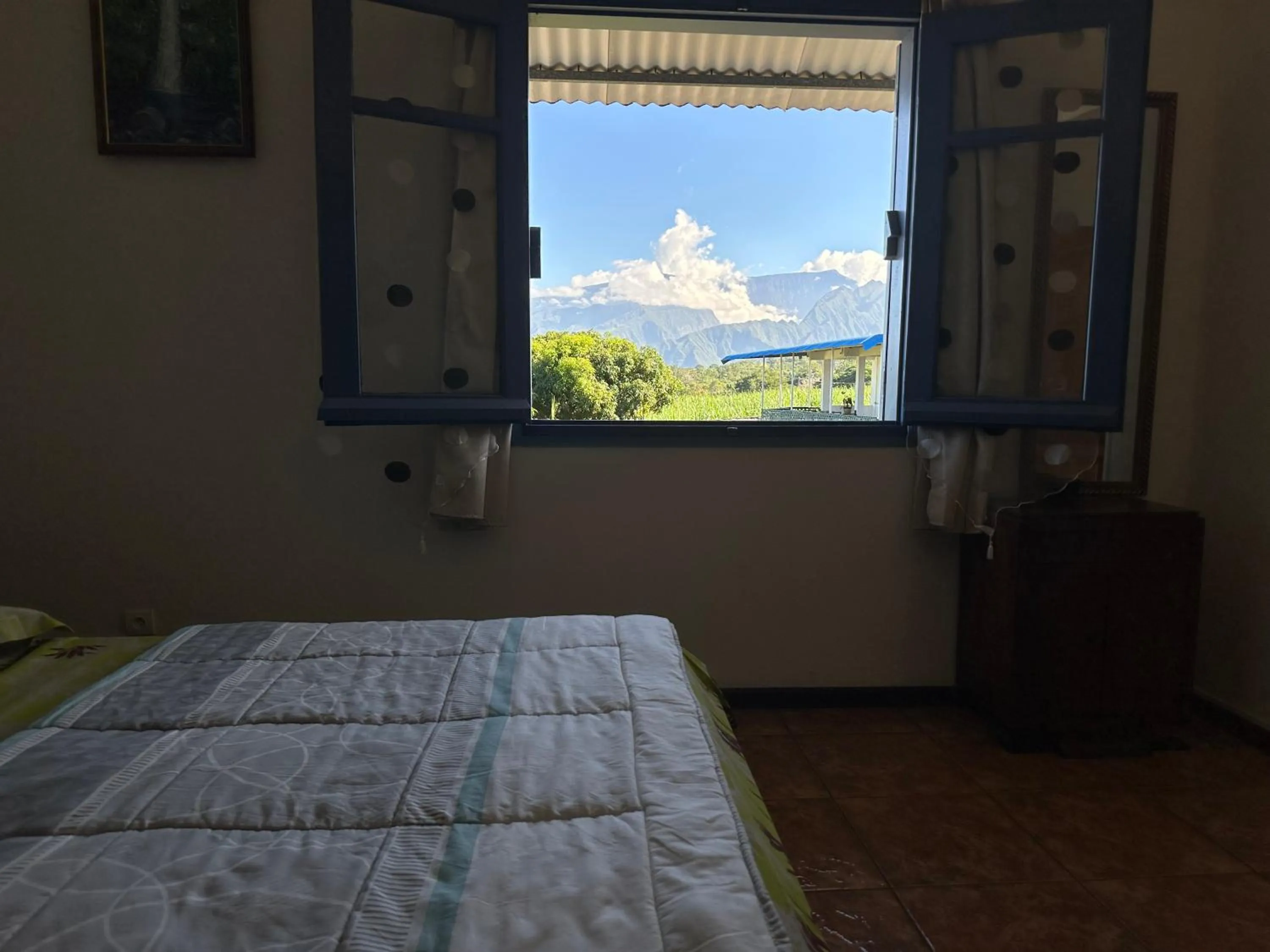 Mountain view, Bed in Zoiseaux Pays