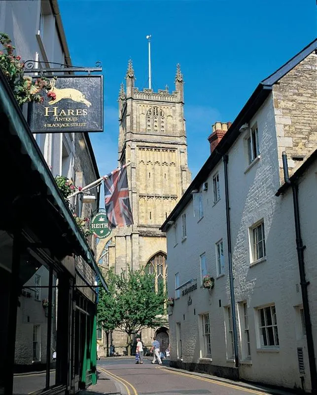 Neighbourhood in The Barrel Store Cirencester