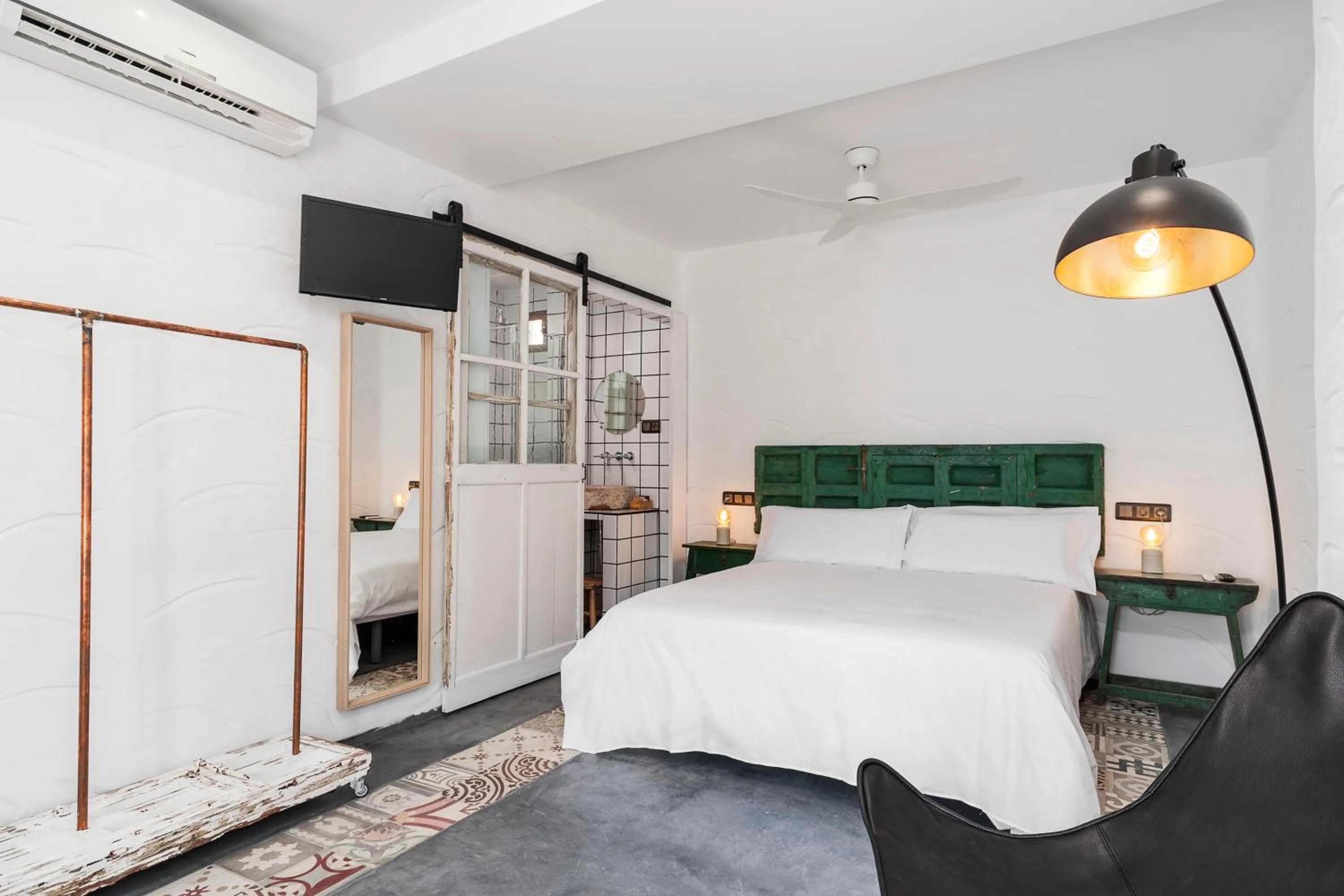 Bed in La Fonda Antigua ADULTS ONLY