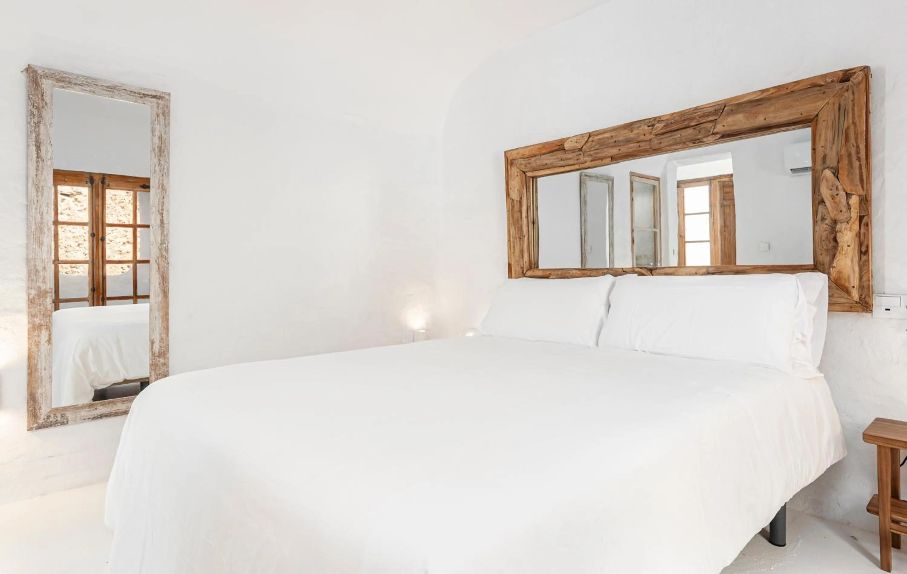 Bed in La Fonda Antigua ADULTS ONLY