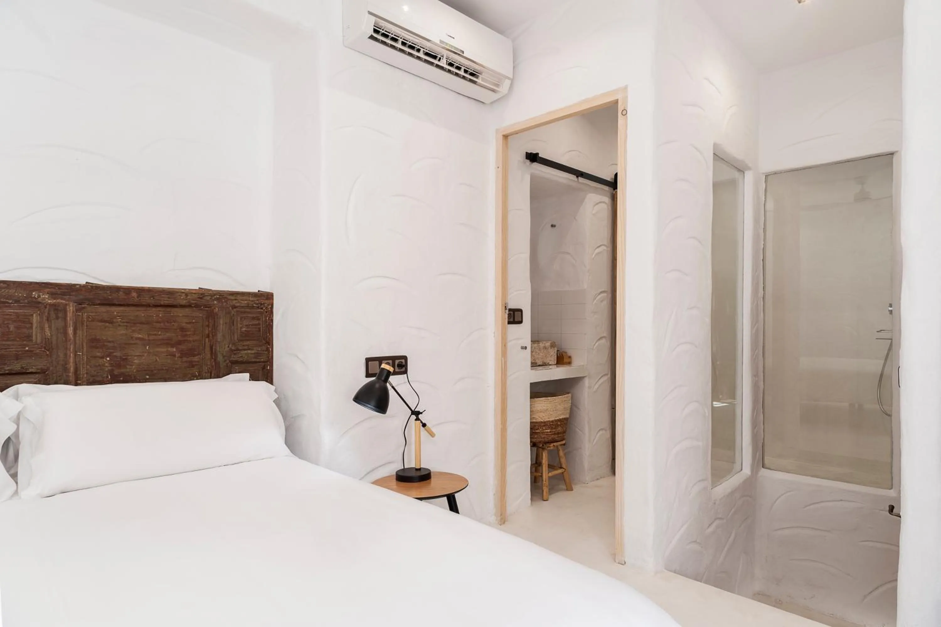 Bed in La Fonda Antigua ADULTS ONLY