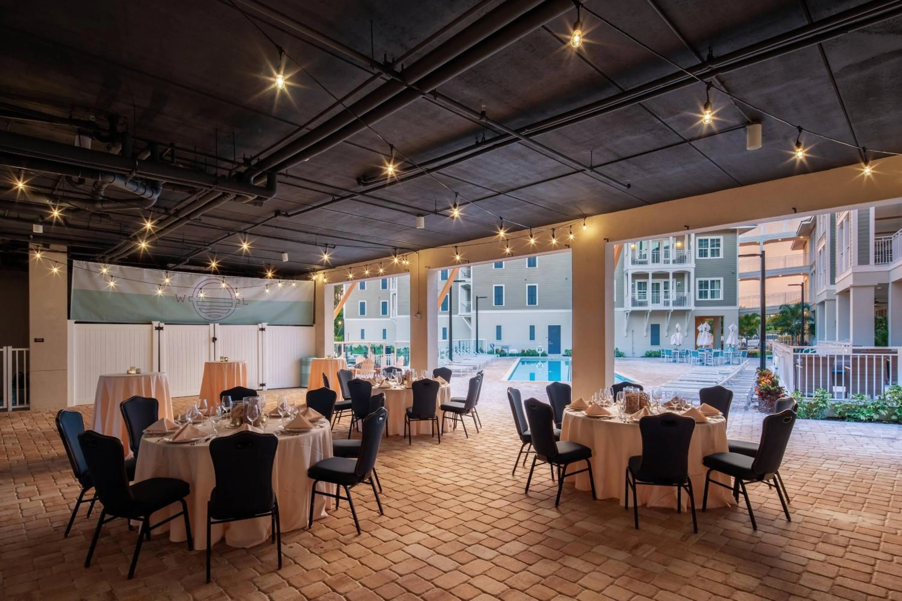 Lobby or reception in Waterline Villas & Marina, Autograph Collection