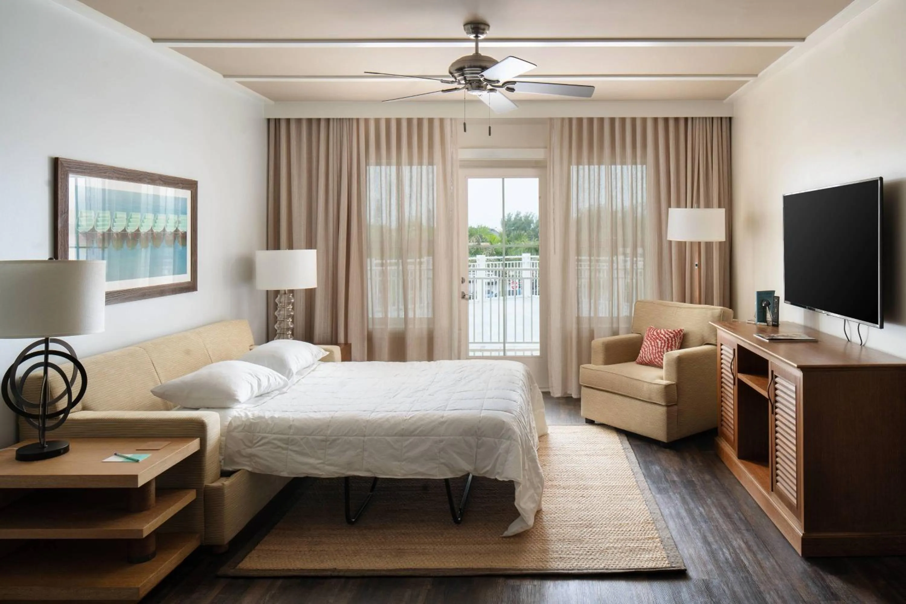 Photo of the whole room, Bed in Waterline Villas & Marina, Autograph Collection