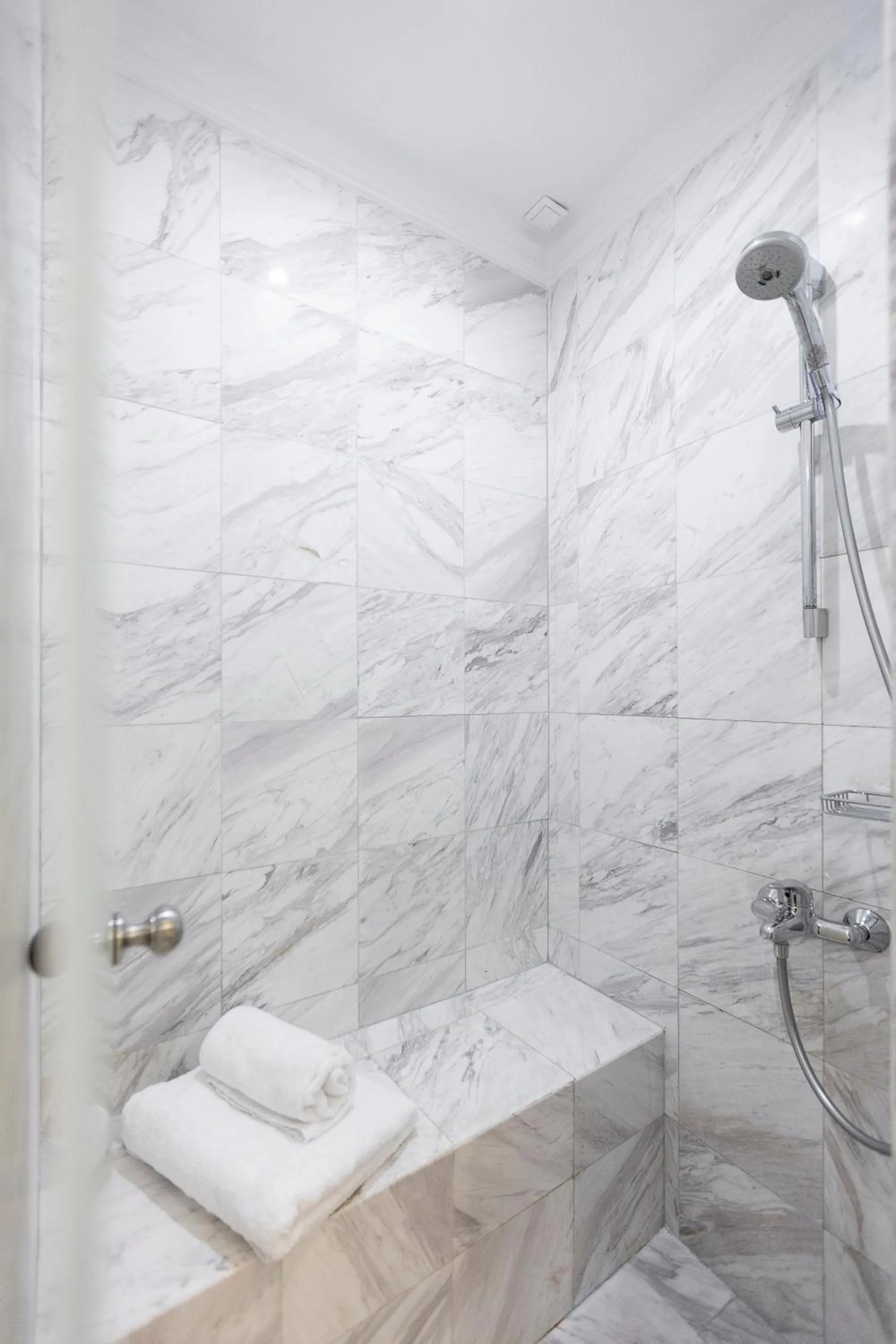 Gatto Perso Luxury Studios And Apartments