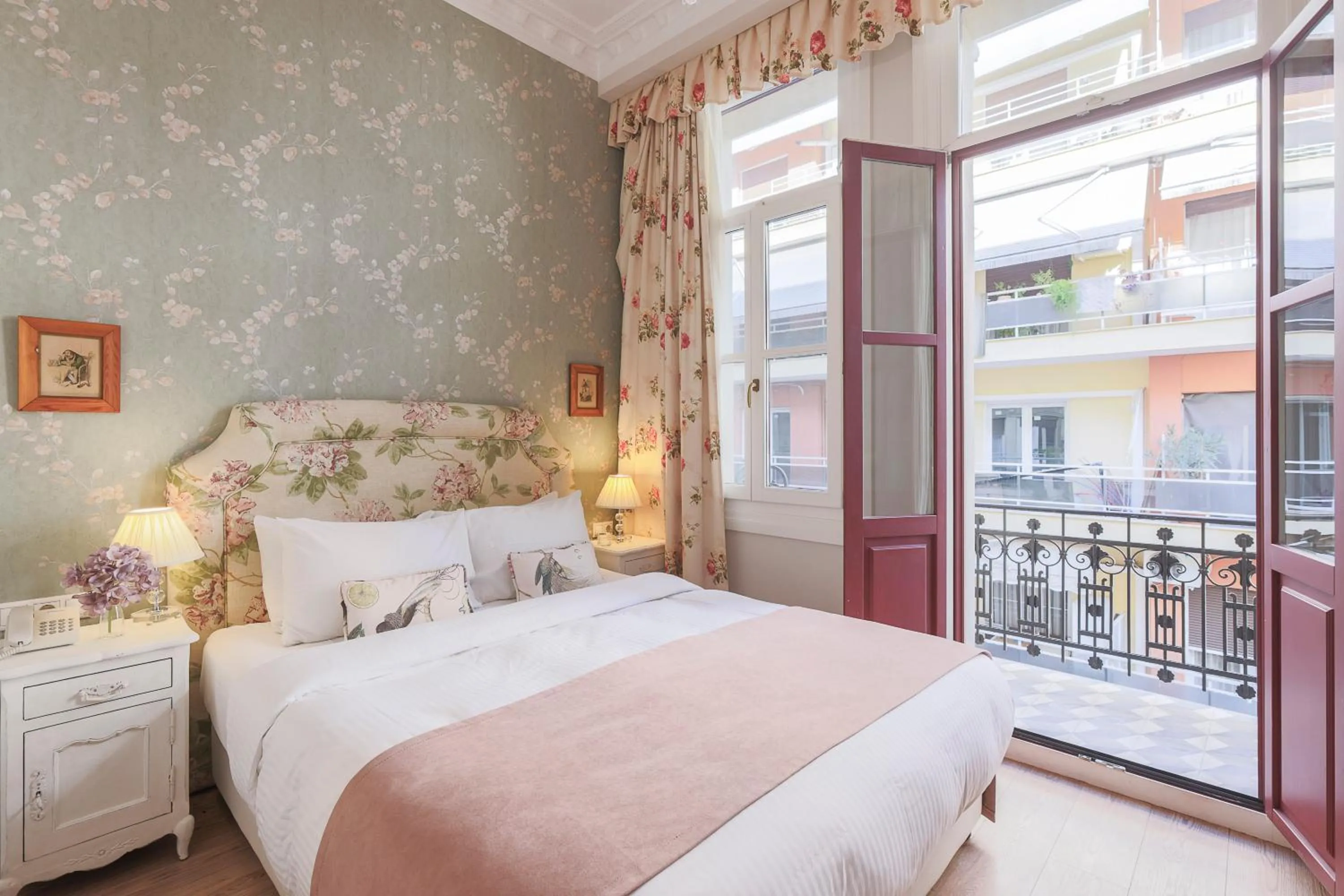 Bed in Gatto Perso Luxury Studios And Apartments