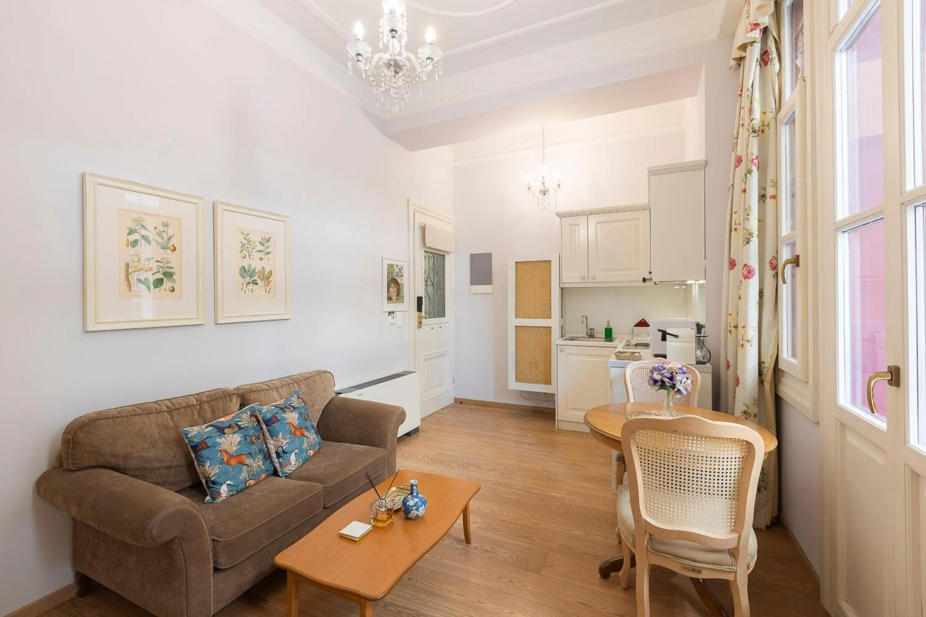 Gatto Perso Luxury Studios And Apartments