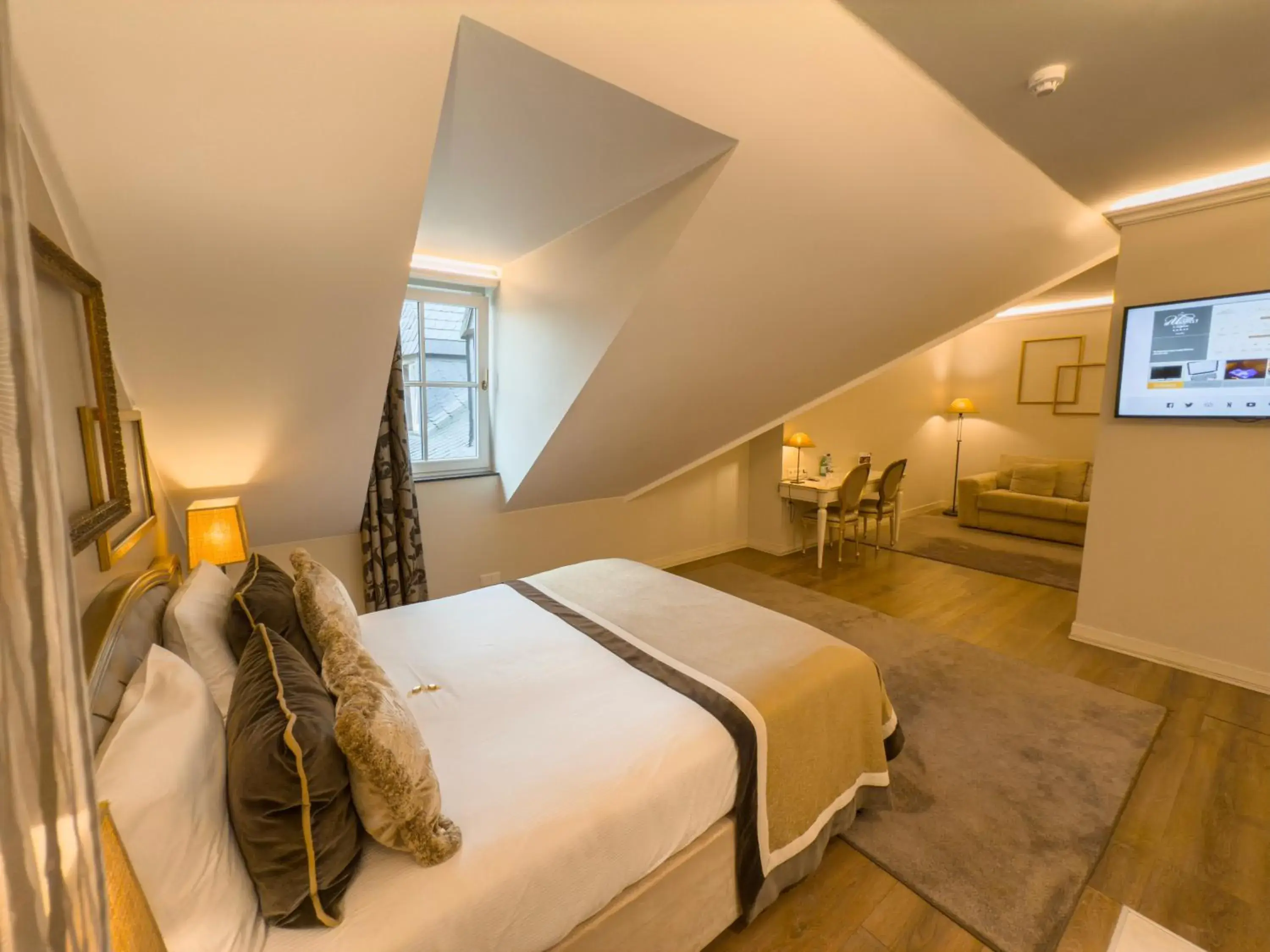 Bed in Chateau d'Urspelt Bed in Chateau d'Urspelt