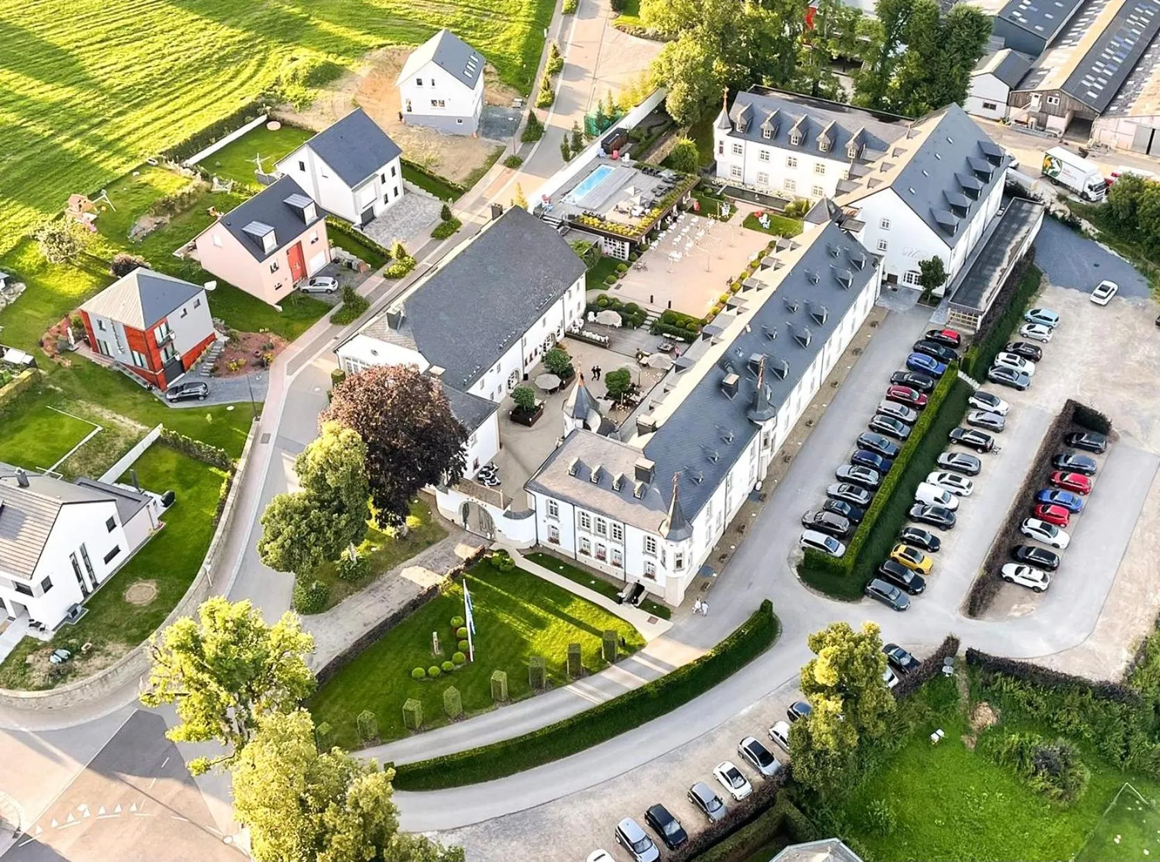 Property building in Chateau d'Urspelt