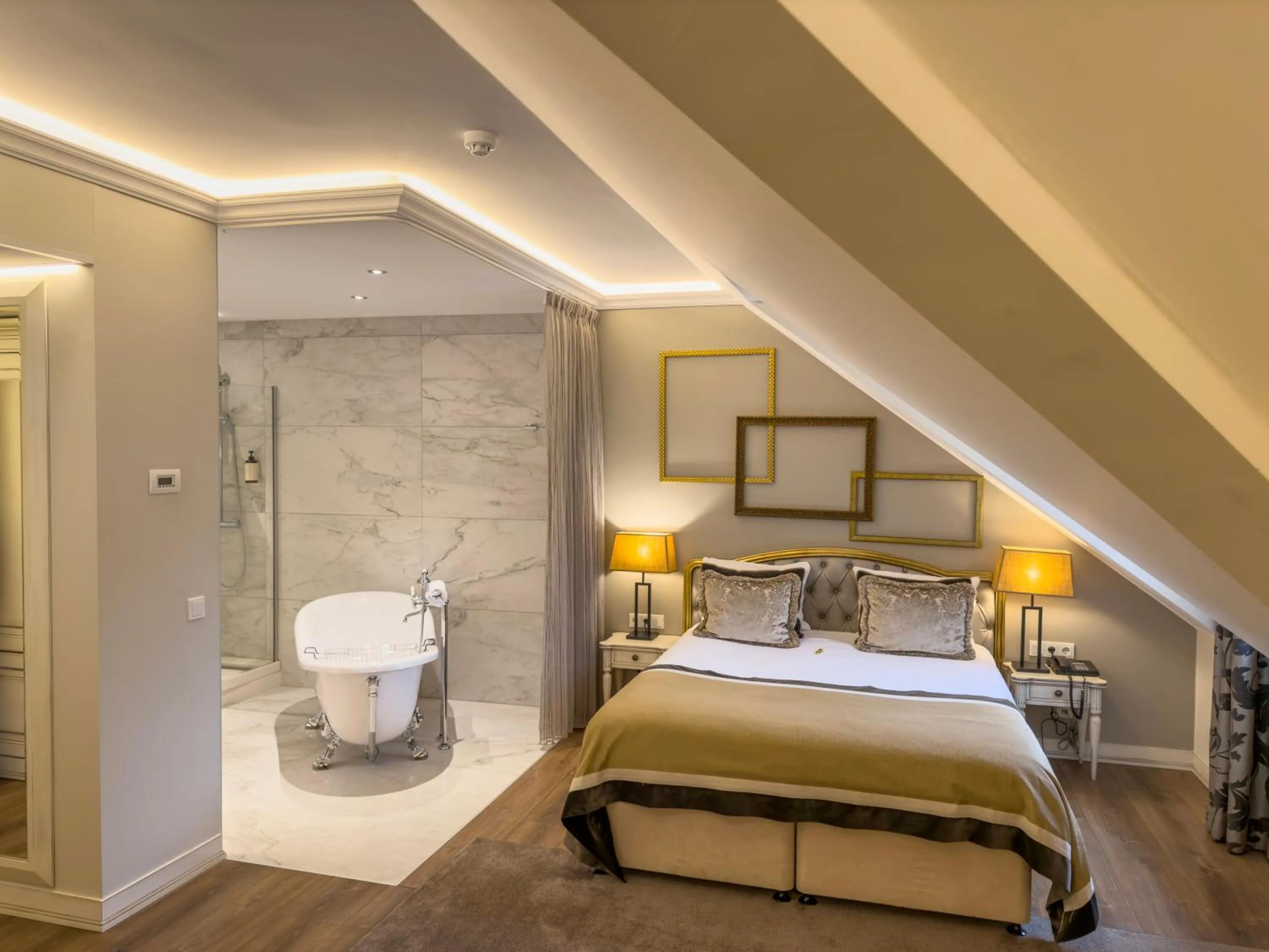 Bed in Chateau d'Urspelt