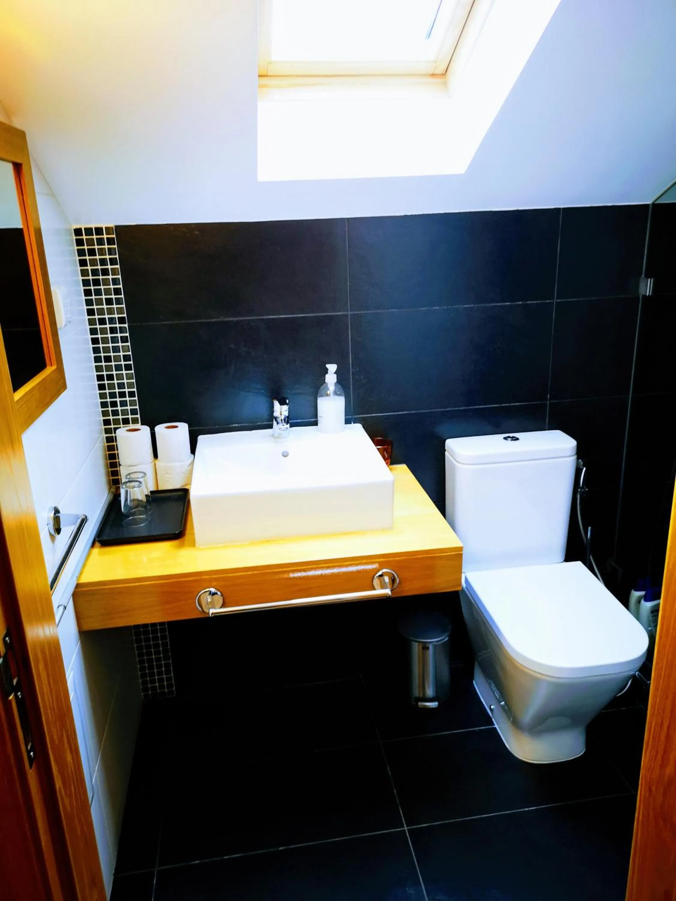 Shower in Casa dos Avós Apartments