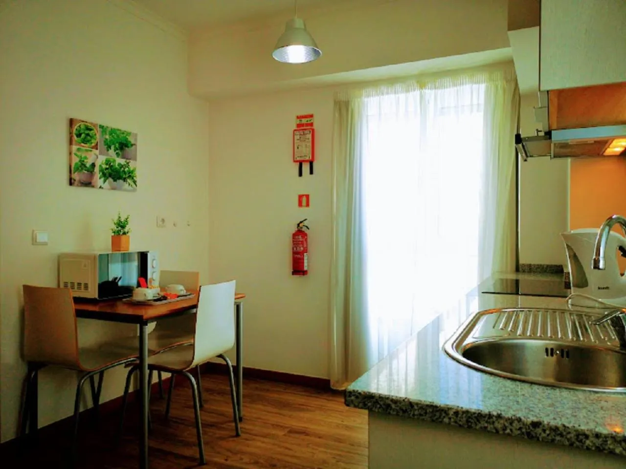Kitchen or kitchenette in Casa dos Avós Apartments
