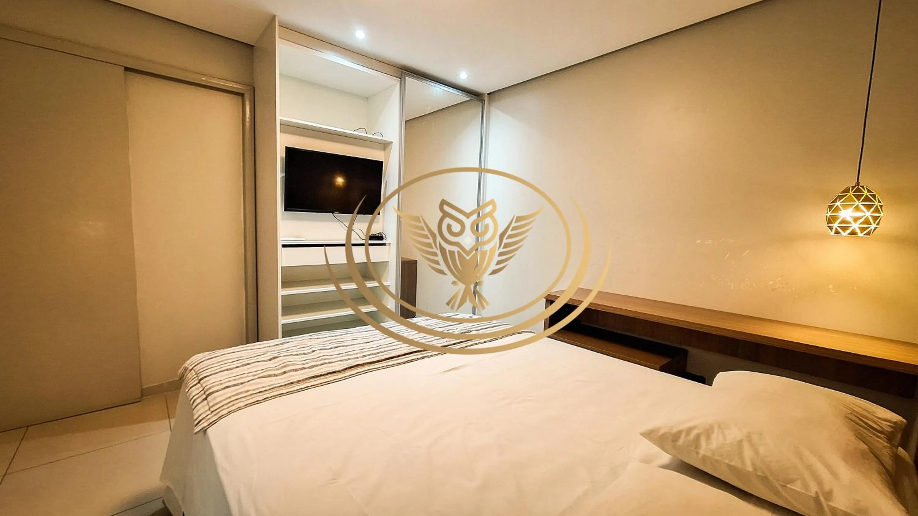 Bed in Coruja Imob - Flat Crystal Place