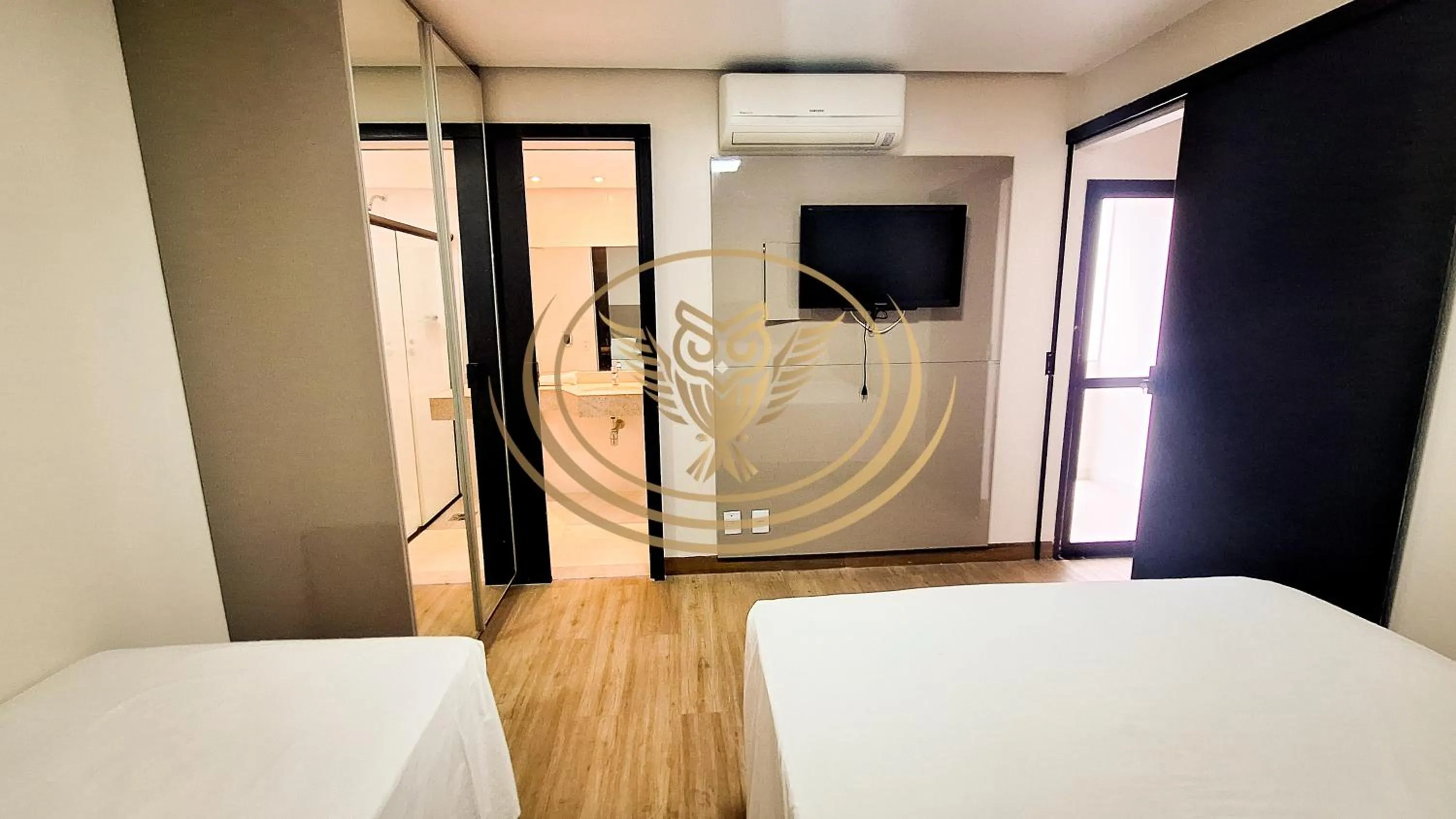 Bed in Coruja Imob - Flat Crystal Place