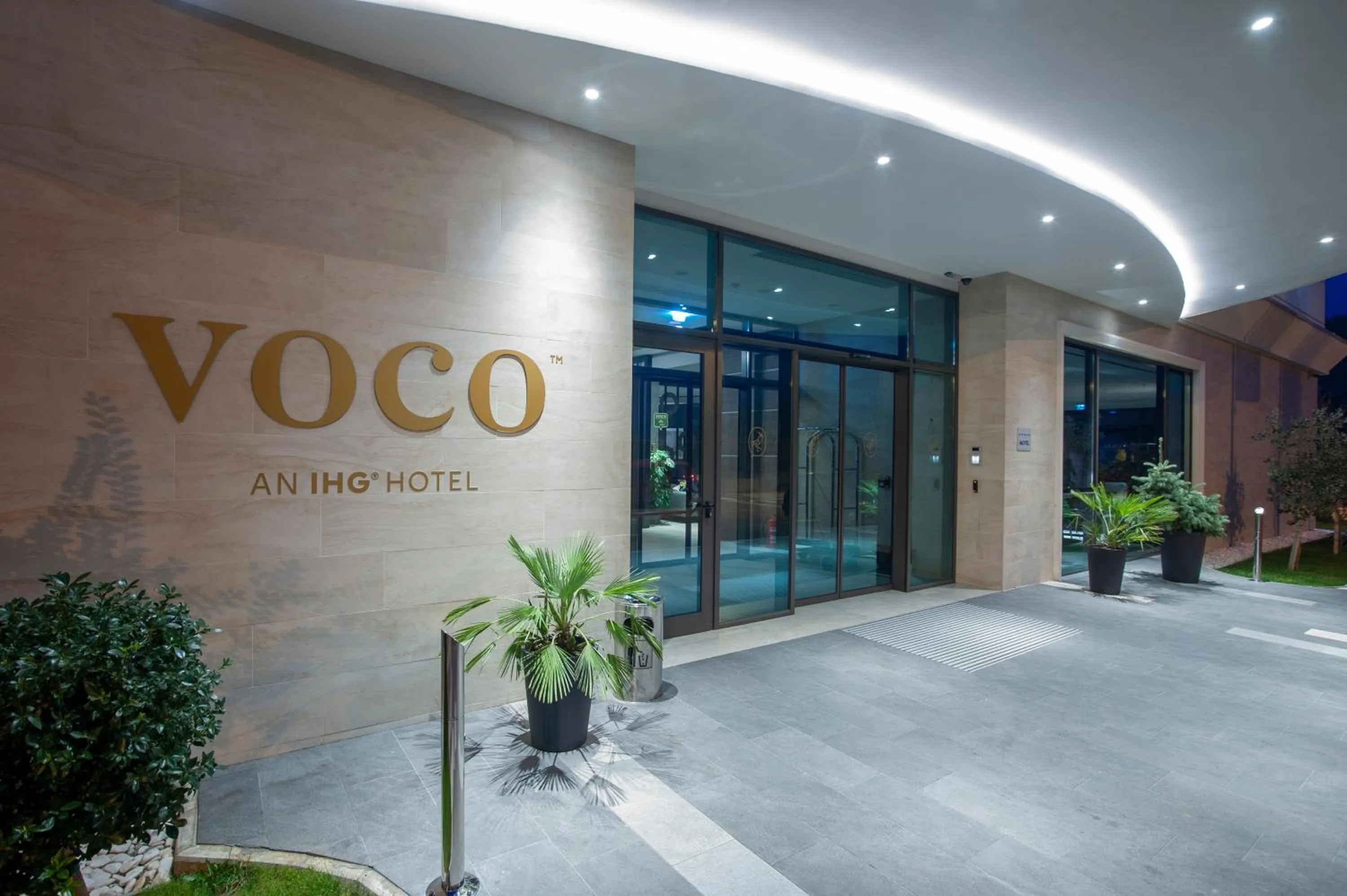 Facade/entrance in voco - Podgorica by IHG