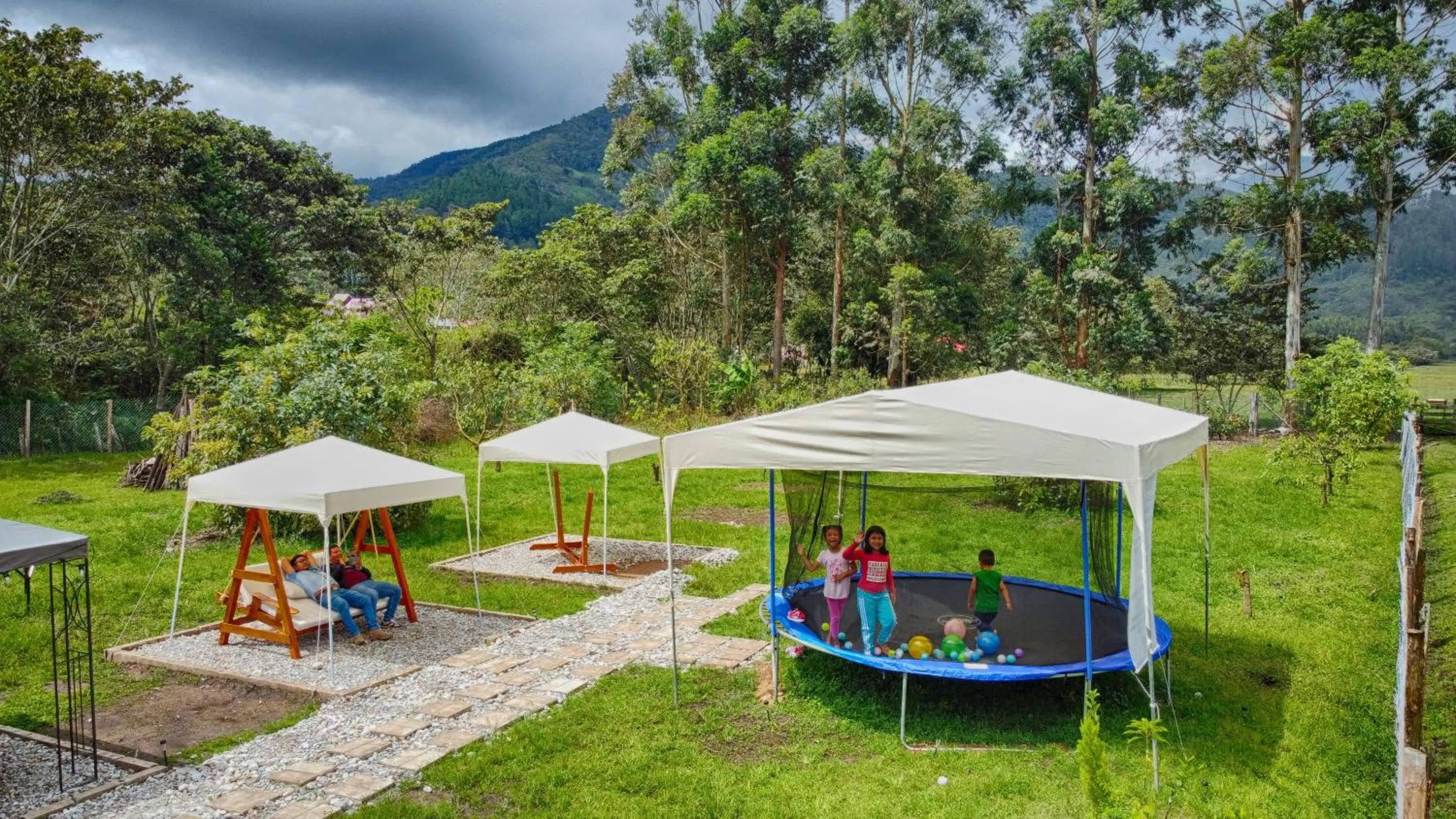 Spring in Tunki Lodge - Tours, Cabañas y Sauna